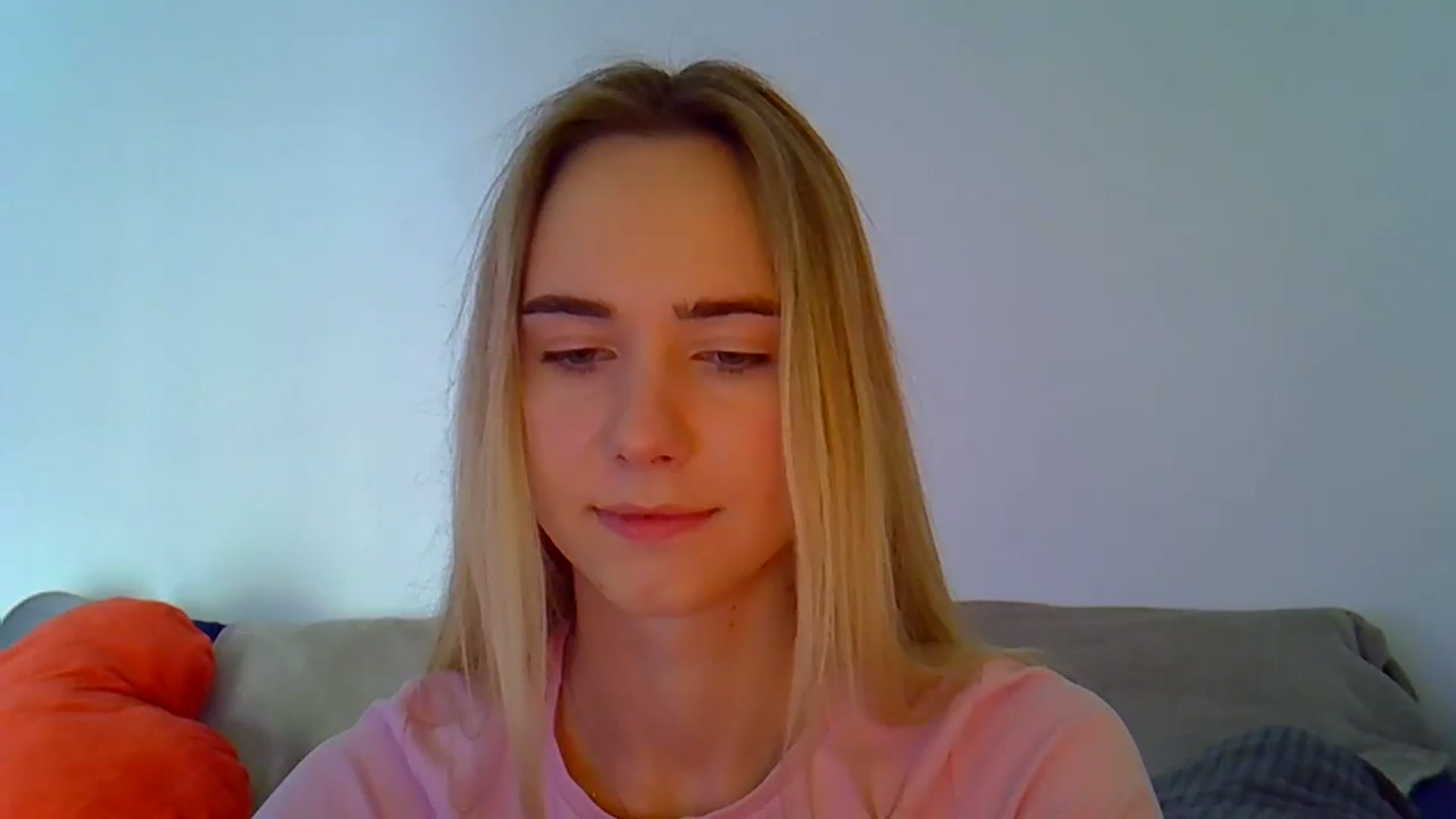 Gallery image thumbnail from Ocean__Soul's myfreecams stream on, 04/18/2025, 13:44 image 5 of 20