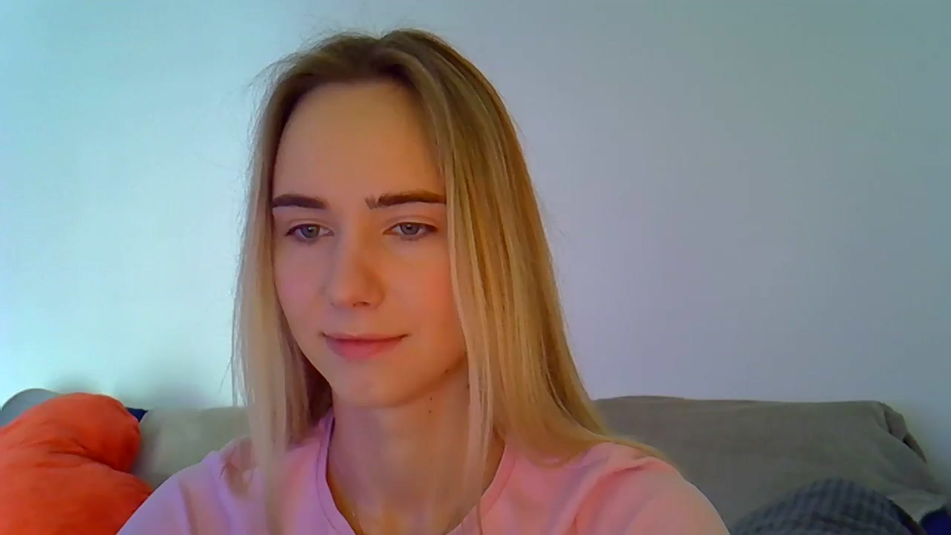 Gallery image thumbnail from Ocean__Soul's myfreecams stream on, 04/18/2025, 13:44 image 1 of 20