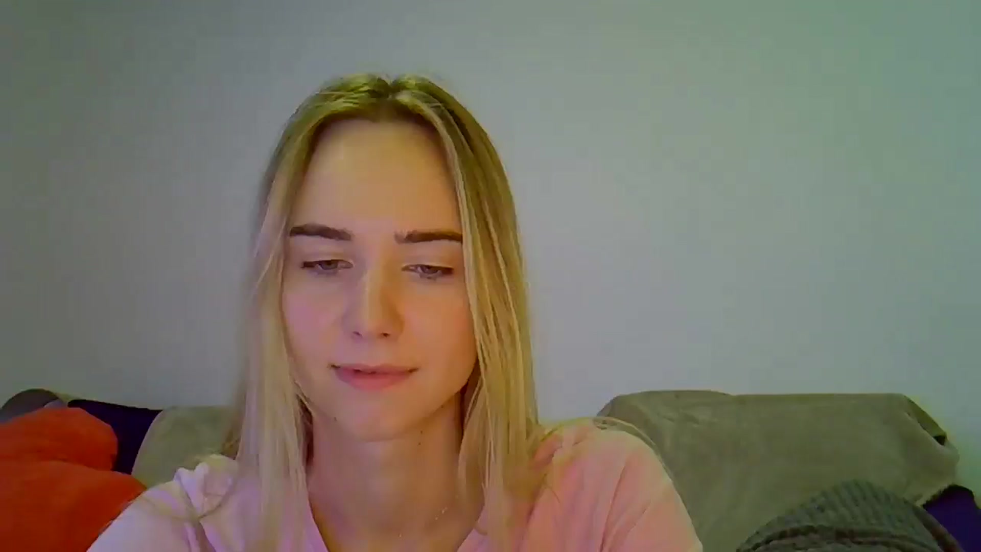 Gallery image thumbnail from Ocean__Soul's myfreecams stream on, 04/18/2025, 18:42 image 4 of 20