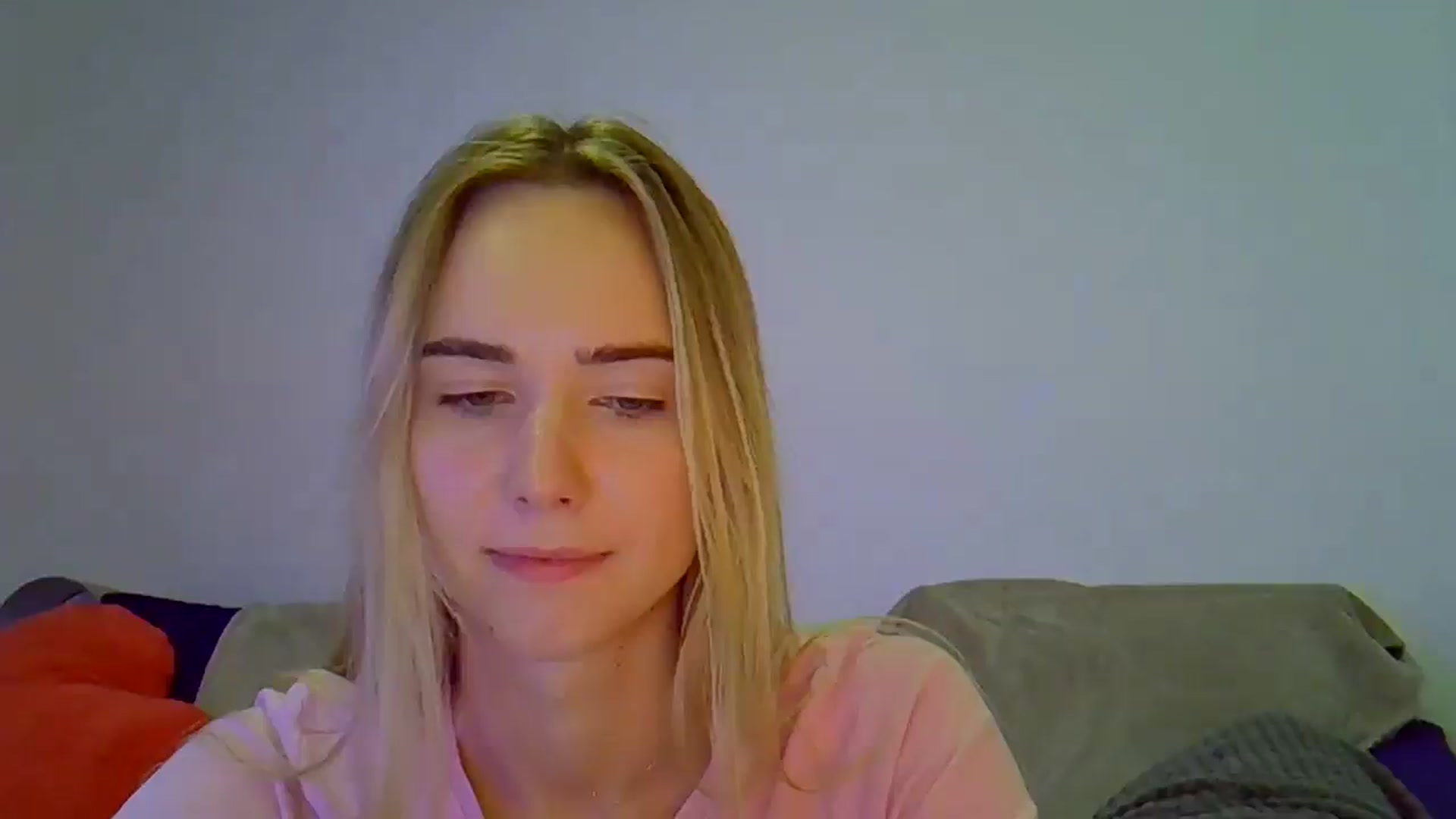 Gallery image thumbnail from Ocean__Soul's myfreecams stream on, 04/18/2025, 18:42 image 5 of 20