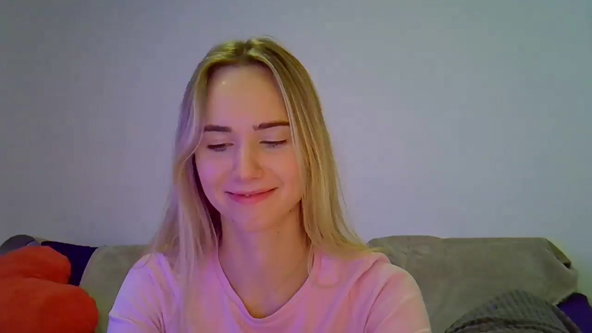 Gallery image thumbnail from Ocean__Soul's myfreecams stream on, 04/18/2025, 18:42 image 11 of 20