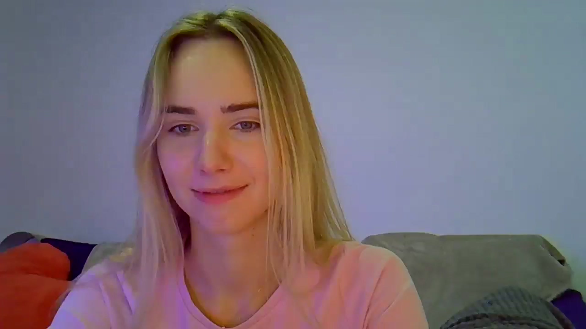 Gallery image thumbnail from Ocean__Soul's myfreecams stream on, 04/18/2025, 18:42 image 15 of 20