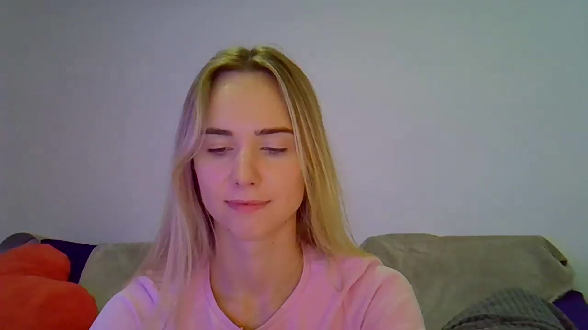 Gallery image thumbnail from Ocean__Soul's myfreecams stream on, 04/18/2025, 18:42 image 10 of 20