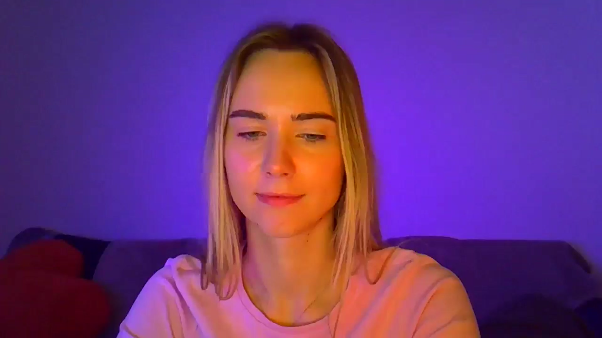Gallery image thumbnail from Ocean__Soul's myfreecams stream on, 04/18/2025, 19:52 image 13 of 20