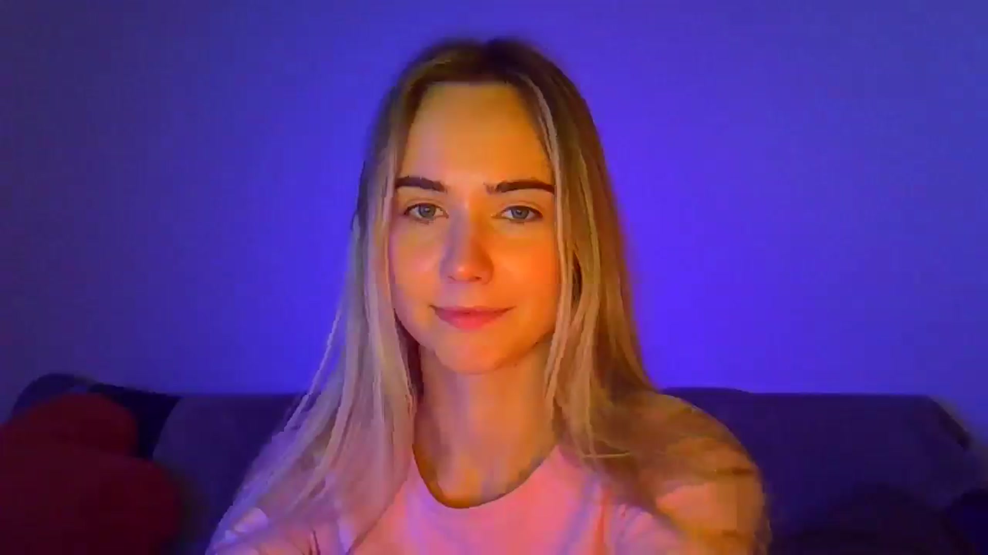 Gallery image thumbnail from Ocean__Soul's myfreecams stream on, 04/18/2025, 19:52 image 6 of 20