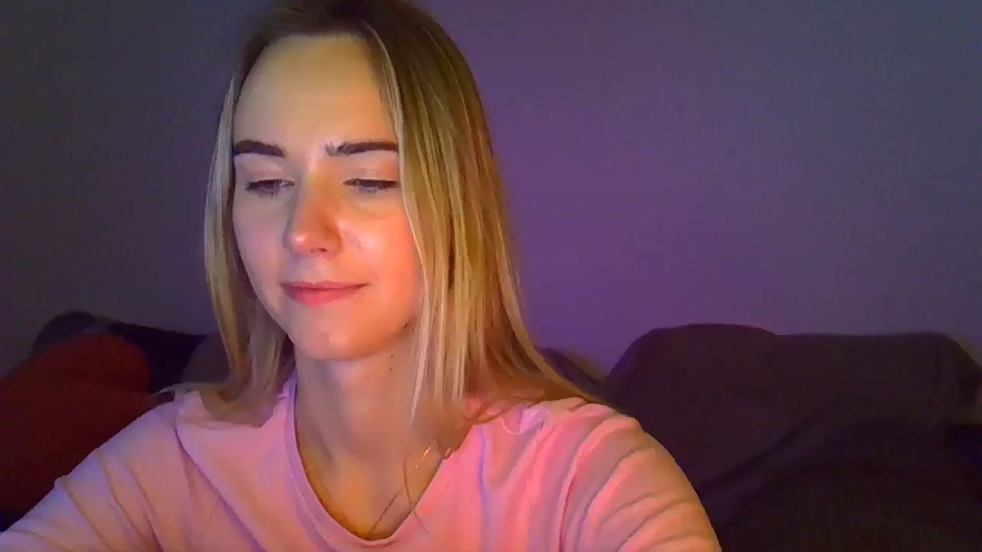 Gallery image thumbnail from Ocean__Soul's myfreecams stream on, 04/18/2025, 20:46 image 13 of 20