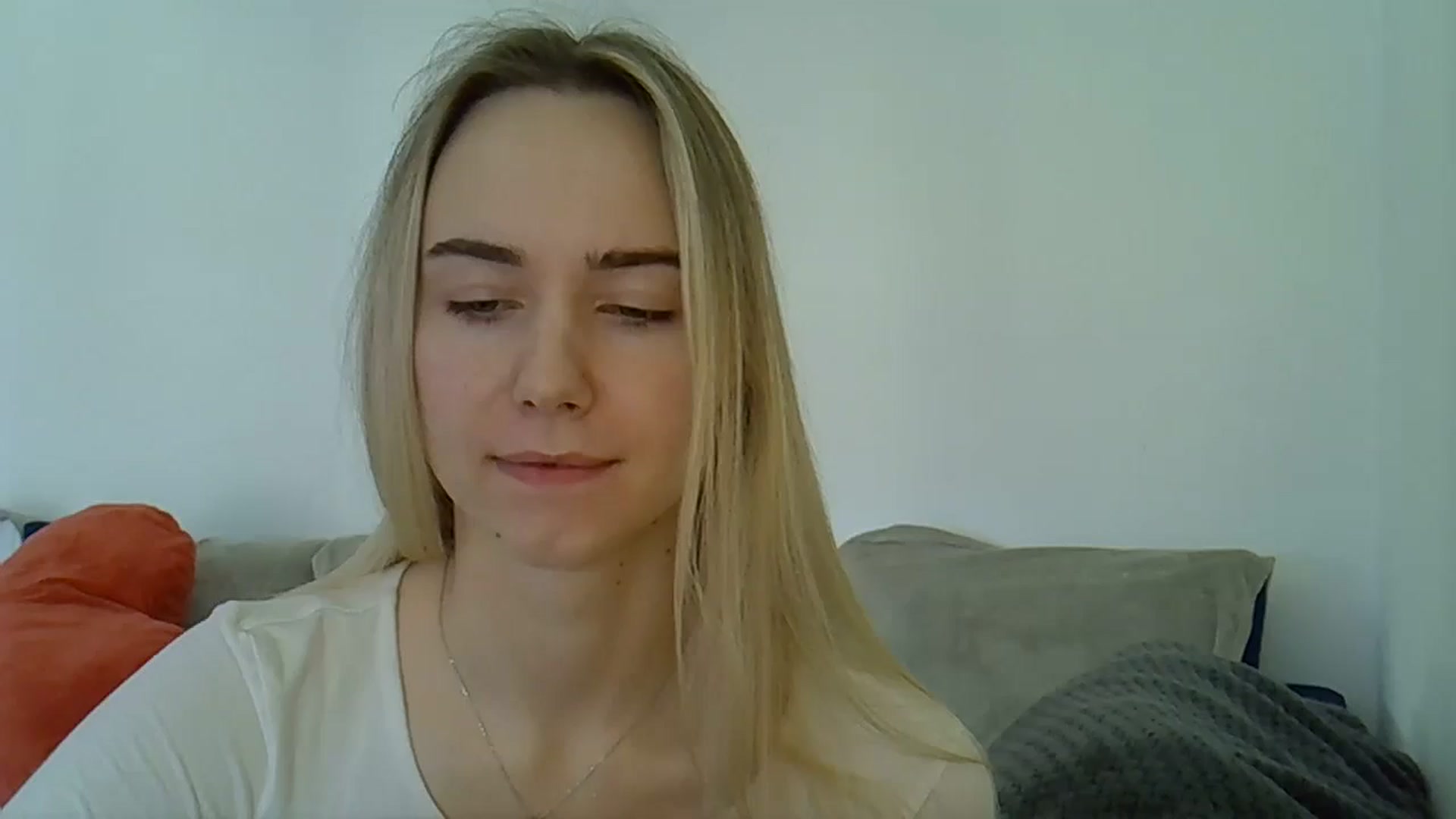 Gallery image thumbnail from Ocean__Soul's myfreecams stream on, 04/19/2025, 10:43 image 6 of 20