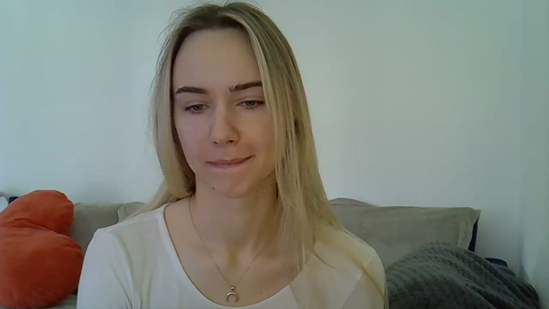 Gallery image thumbnail from Ocean__Soul's myfreecams stream on, 04/19/2025, 10:43 image 5 of 20