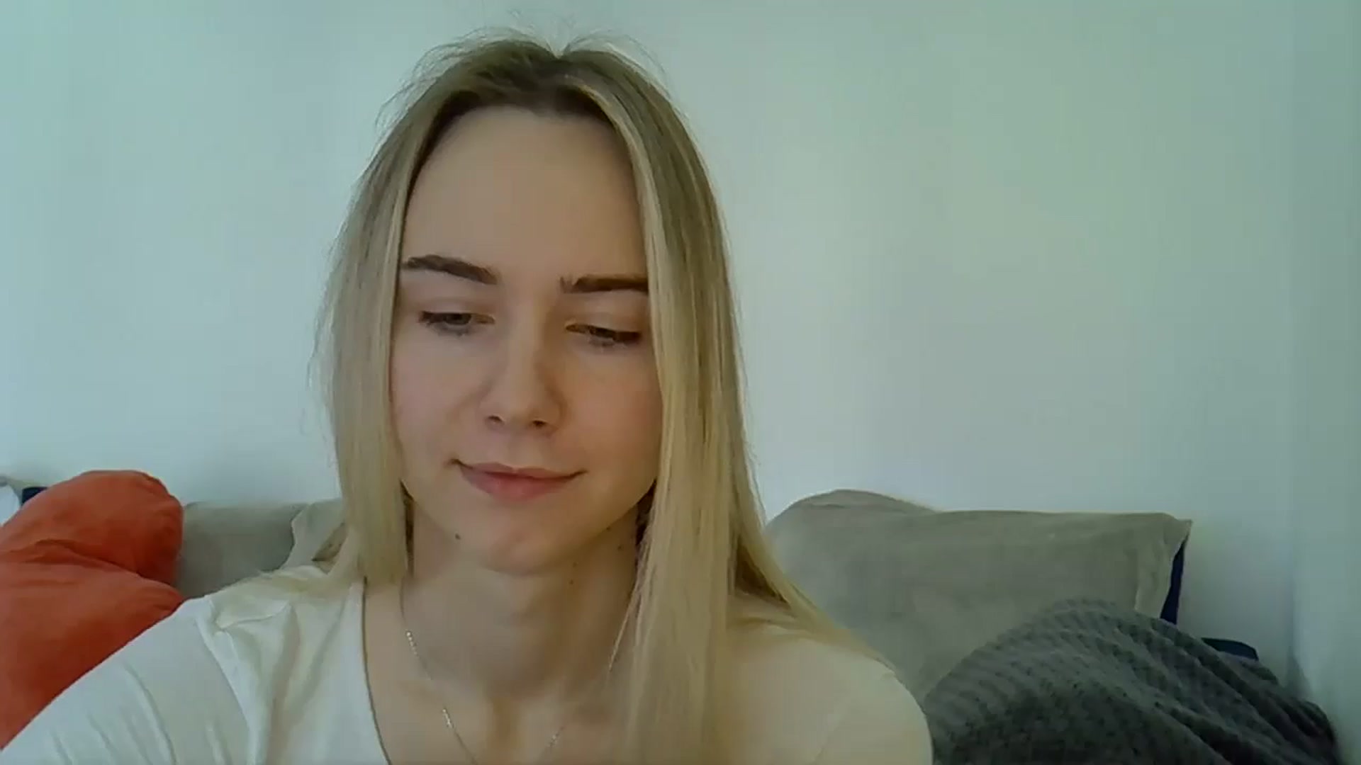 Gallery image thumbnail from Ocean__Soul's myfreecams stream on, 04/19/2025, 10:43 image 9 of 20