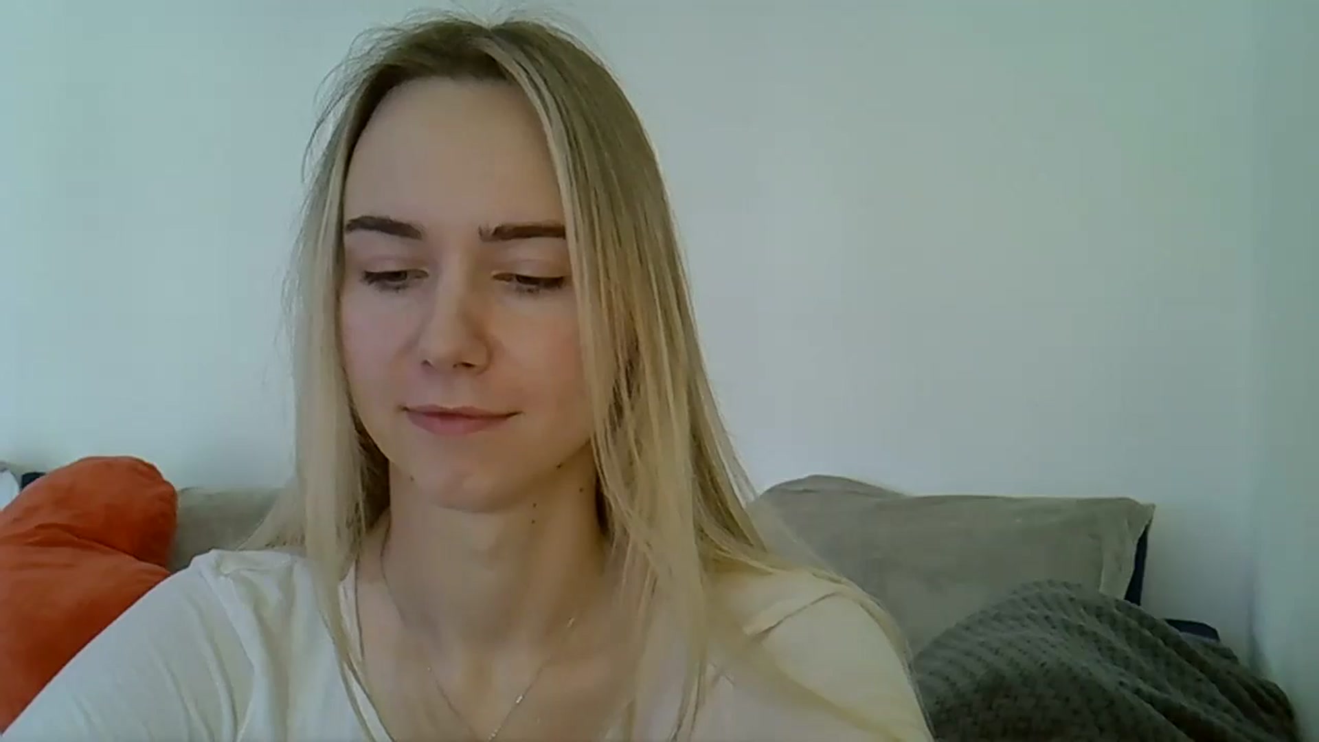 Gallery image thumbnail from Ocean__Soul's myfreecams stream on, 04/19/2025, 10:43 image 16 of 20
