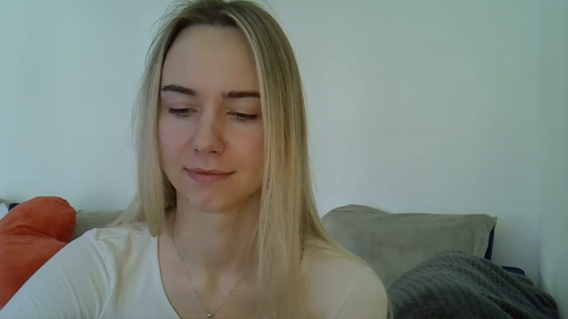 Gallery image thumbnail from Ocean__Soul's myfreecams stream on, 04/19/2025, 10:43 image 11 of 20