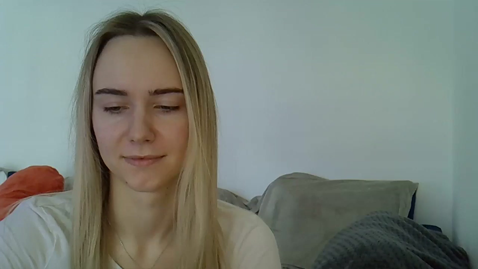 Gallery image thumbnail from Ocean__Soul's myfreecams stream on, 04/19/2025, 12:11 image 13 of 20
