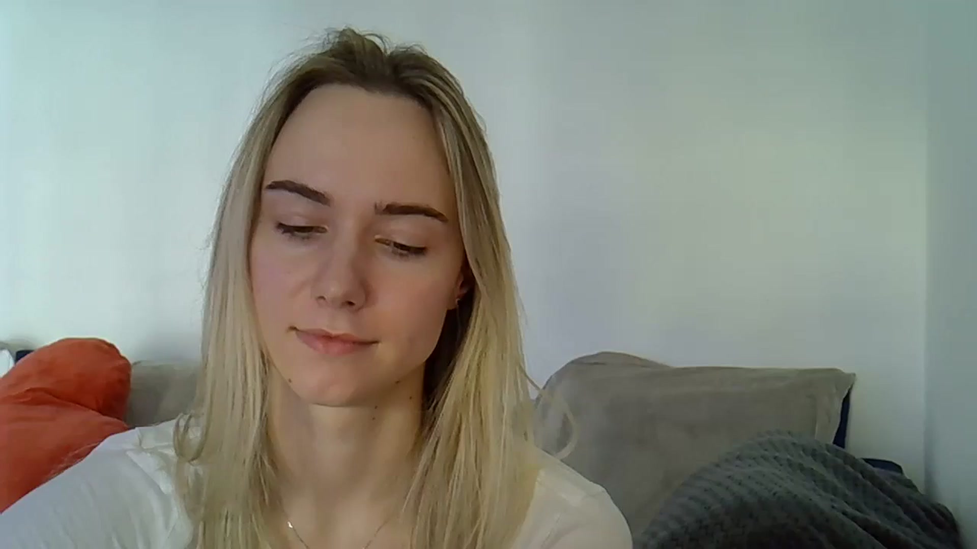 Gallery image thumbnail from Ocean__Soul's myfreecams stream on, 04/19/2025, 13:58 image 17 of 20