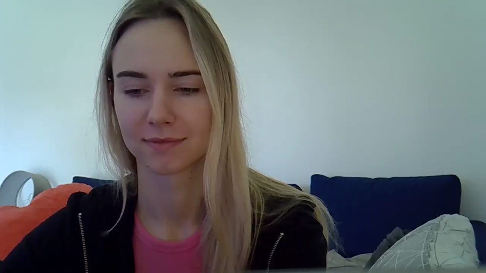Gallery image thumbnail from Ocean__Soul's myfreecams stream on, 04/20/2025, 08:29 image 8 of 20