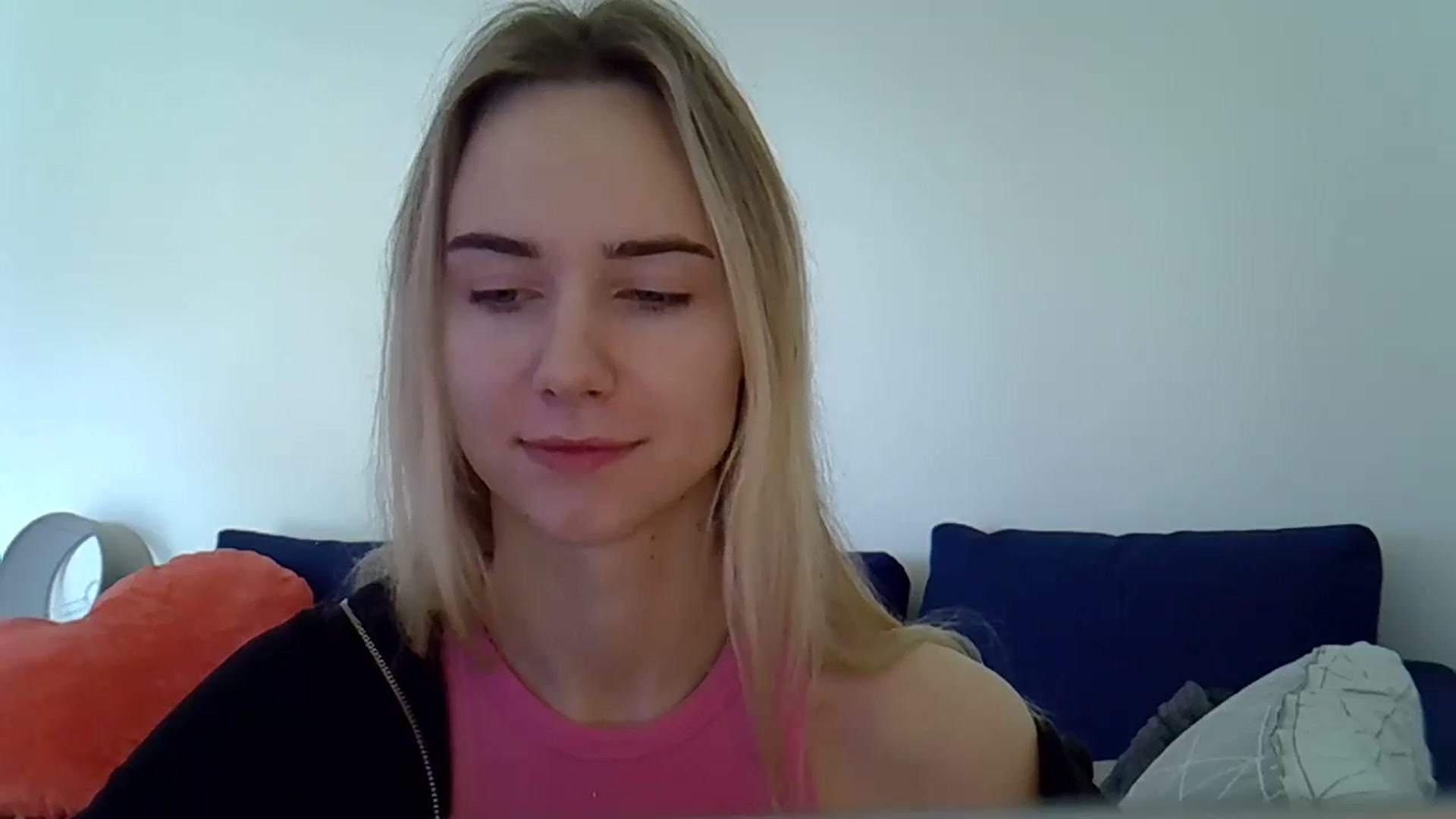 Gallery image thumbnail from Ocean__Soul's myfreecams stream on, 04/20/2025, 09:30 image 3 of 20