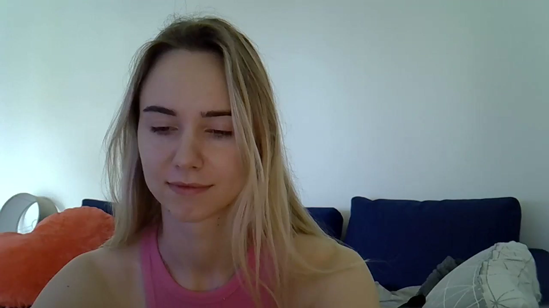 Gallery image thumbnail from Ocean__Soul's myfreecams stream on, 04/20/2025, 10:50 image 7 of 20