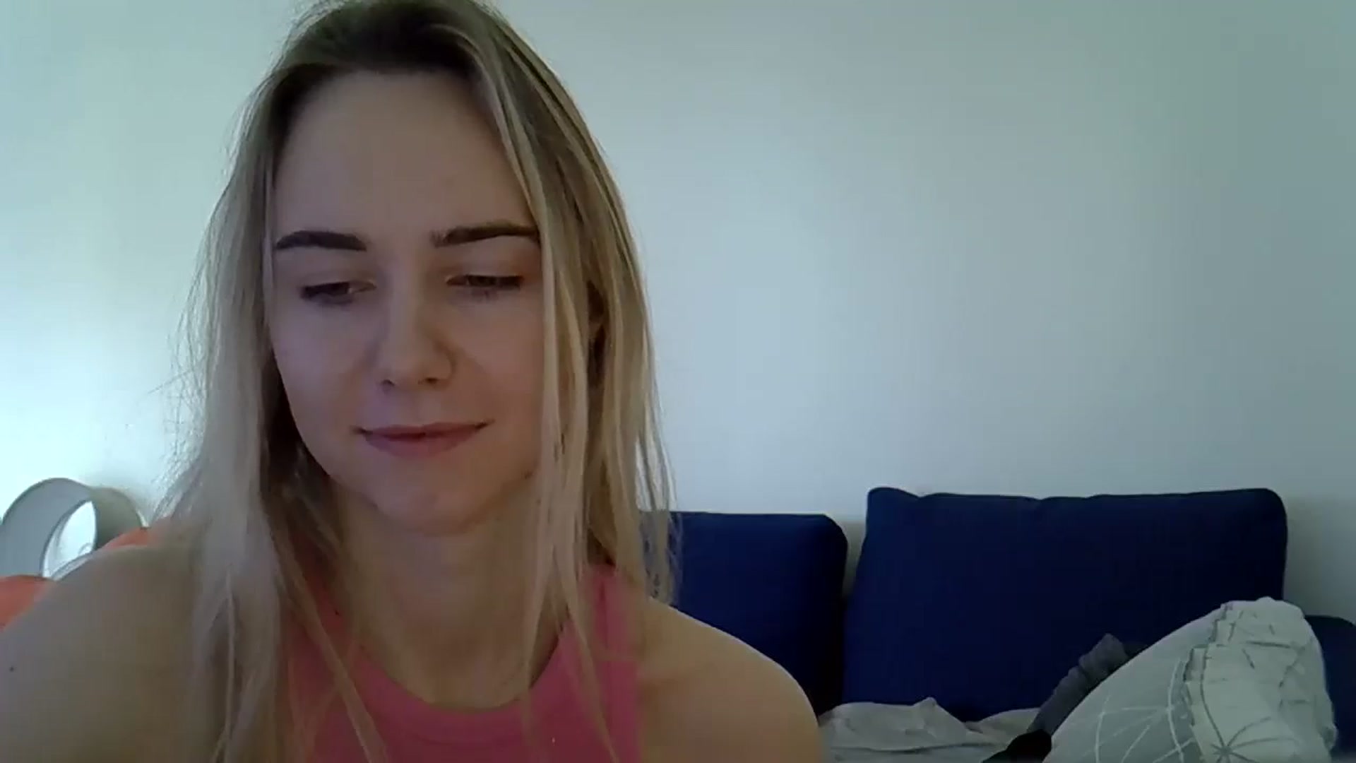 Gallery image thumbnail from Ocean__Soul's myfreecams stream on, 04/20/2025, 10:50 image 11 of 20