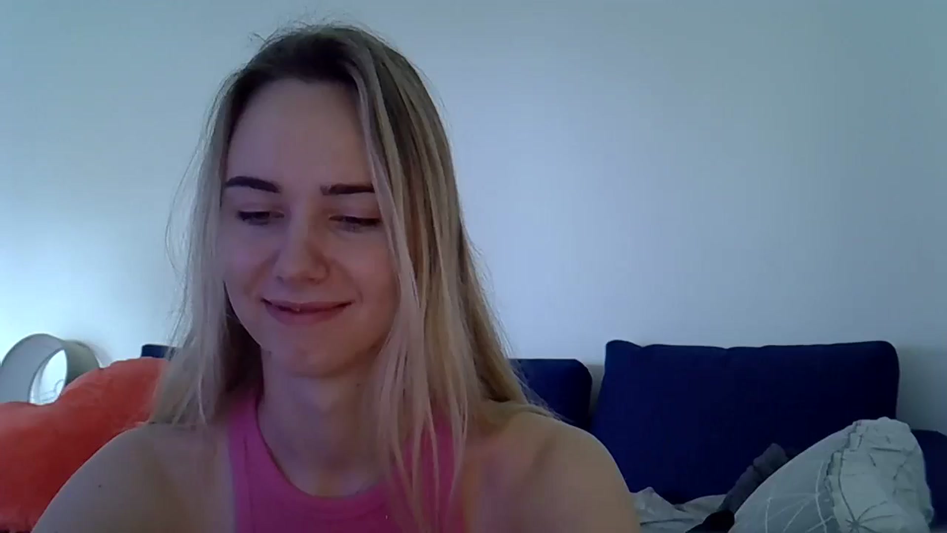 Gallery image thumbnail from Ocean__Soul's myfreecams stream on, 04/20/2025, 10:50 image 4 of 20