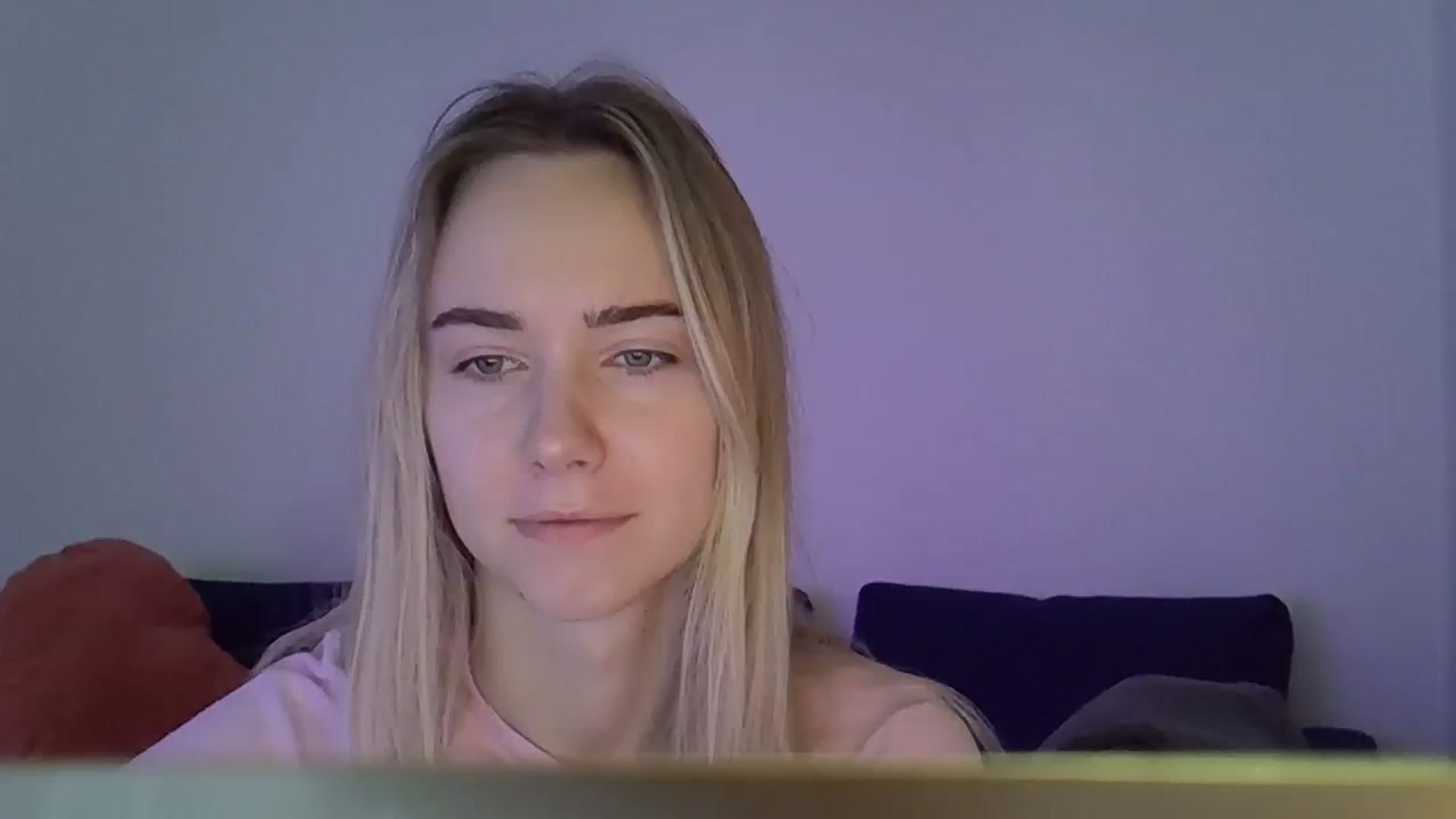 Gallery image thumbnail from Ocean__Soul's myfreecams stream on, 04/21/2025, 07:16 image 1 of 20