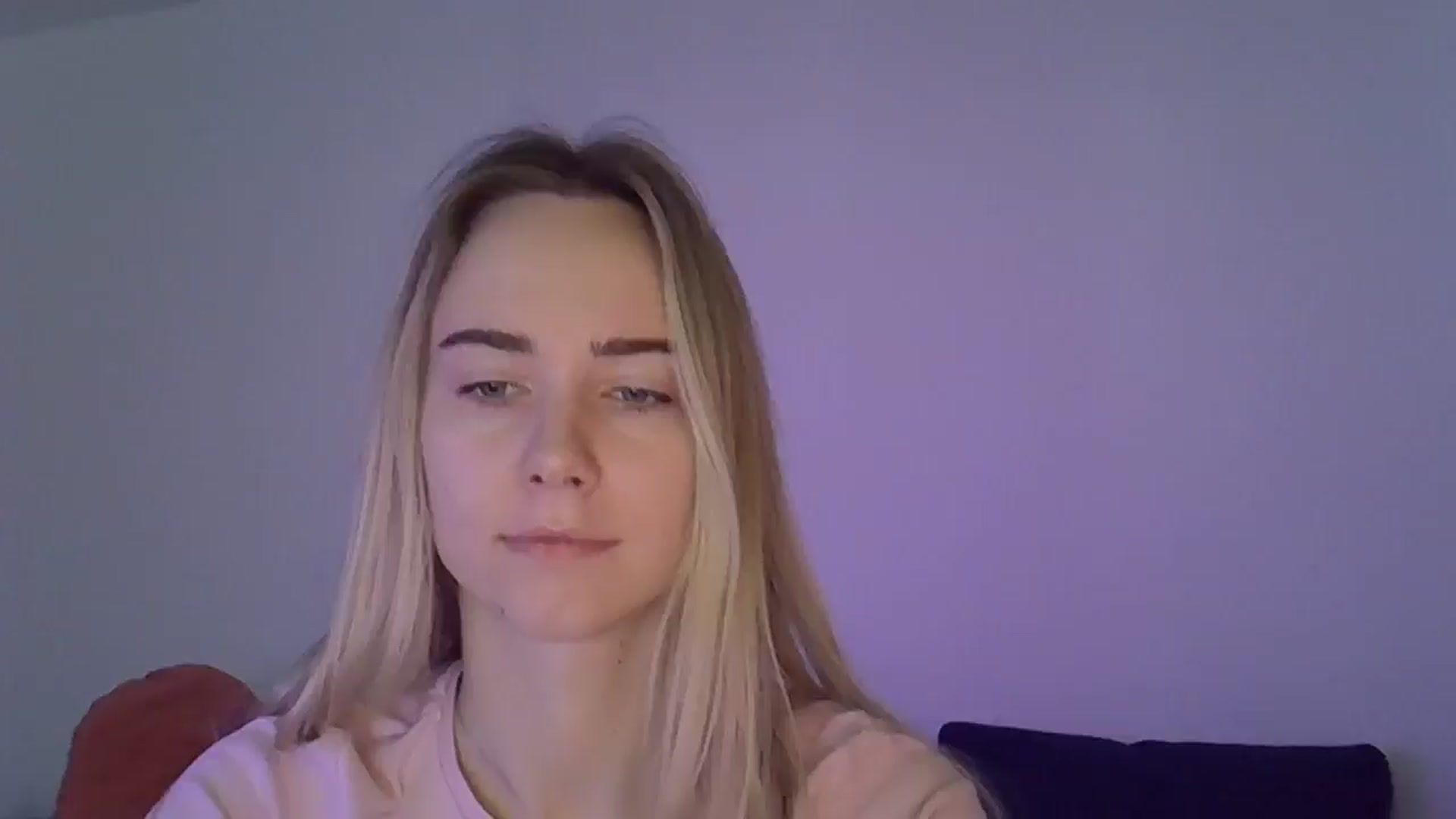 Gallery image thumbnail from Ocean__Soul's myfreecams stream on, 04/21/2025, 09:50 image 1 of 20