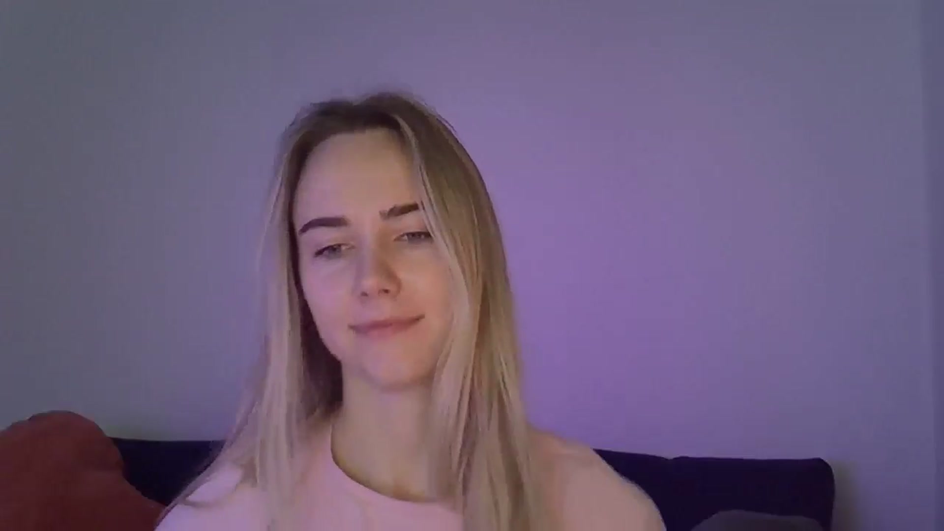 Gallery image thumbnail from Ocean__Soul's myfreecams stream on, 04/21/2025, 09:50 image 13 of 20