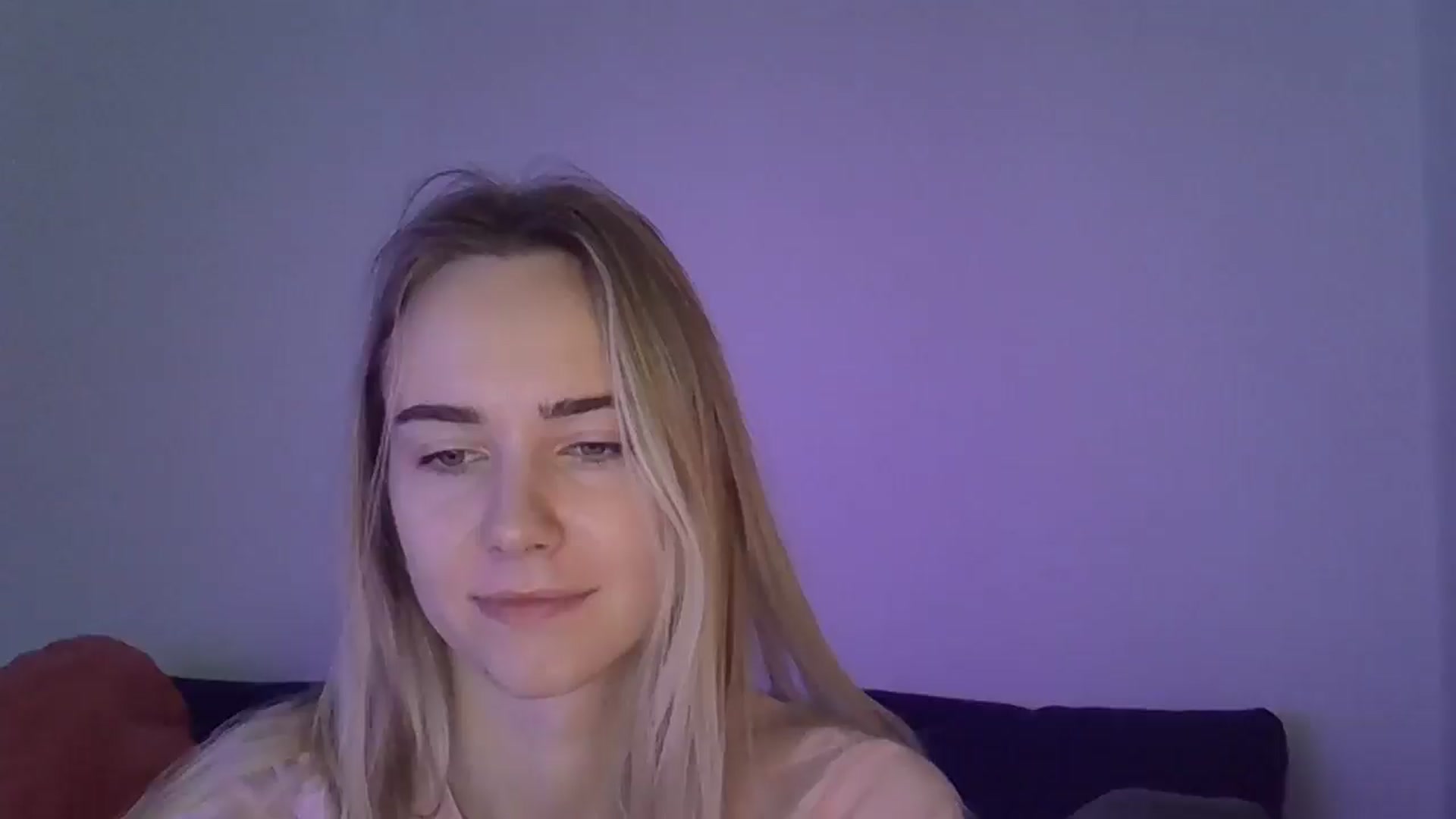 Gallery image thumbnail from Ocean__Soul's myfreecams stream on, 04/21/2025, 09:50 image 5 of 20
