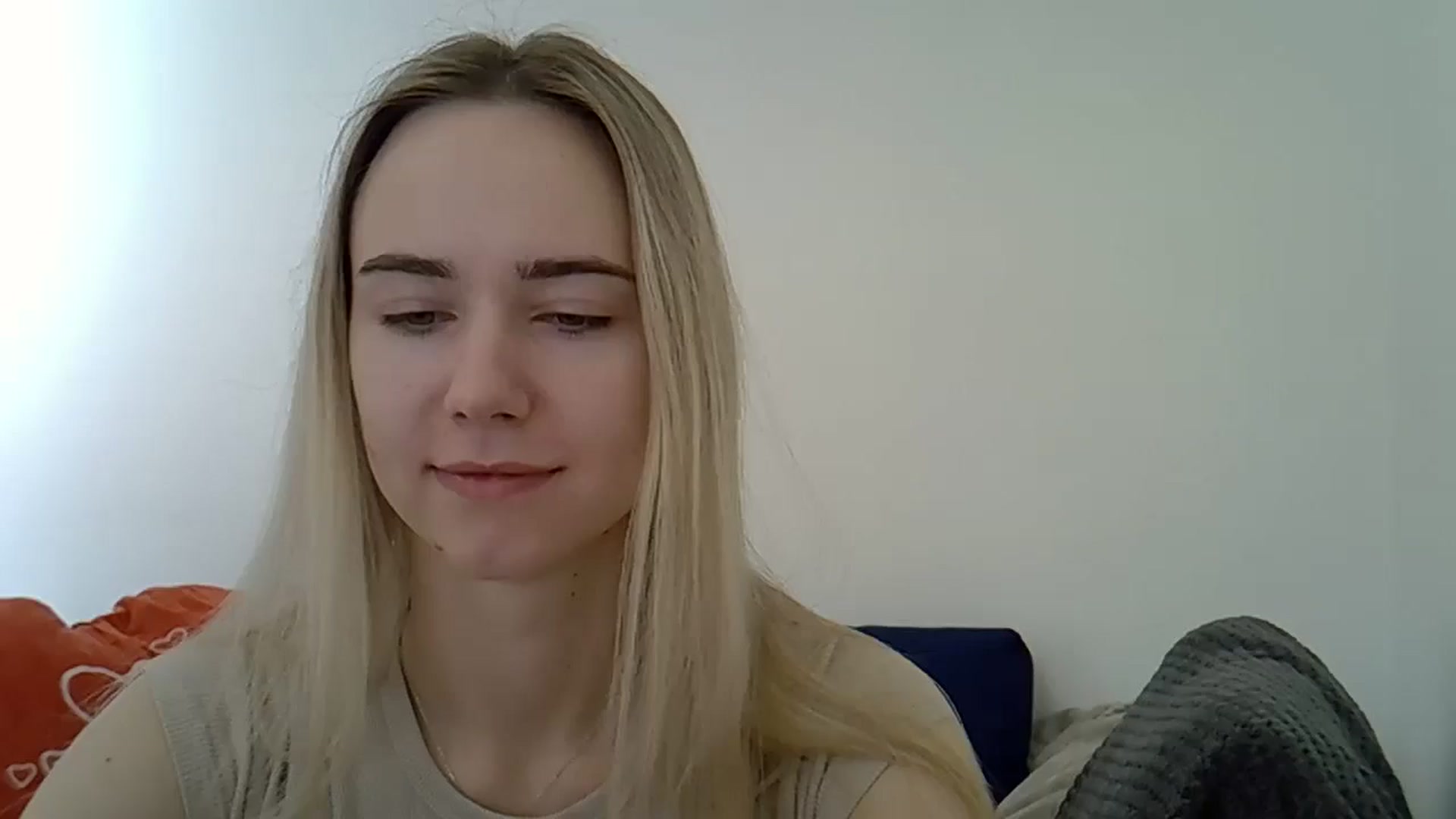 Gallery image thumbnail from Ocean__Soul's myfreecams stream on, 04/24/2025, 06:35 image 6 of 20