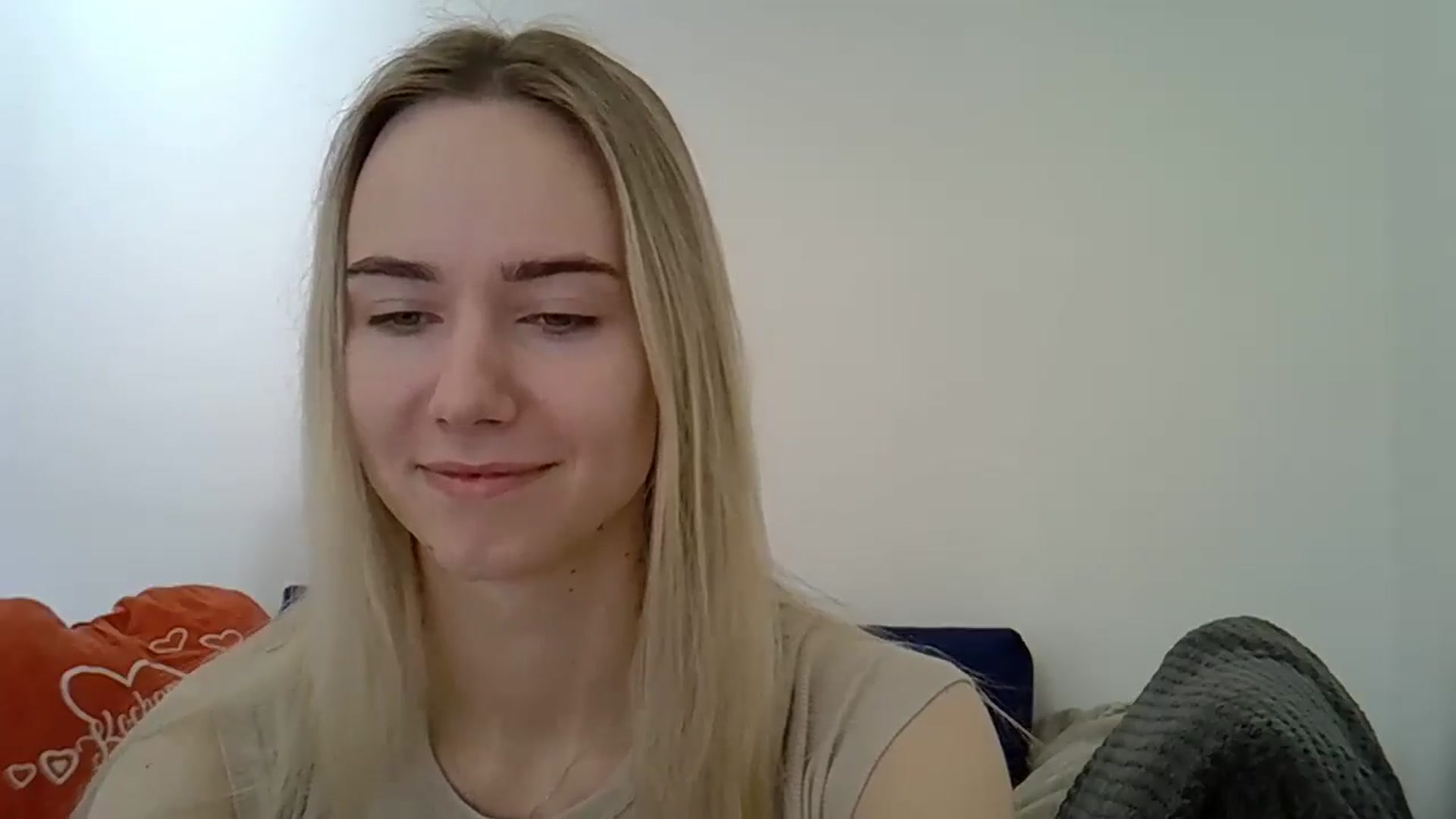 Gallery image thumbnail from Ocean__Soul's myfreecams stream on, 04/24/2025, 07:07 image 5 of 20