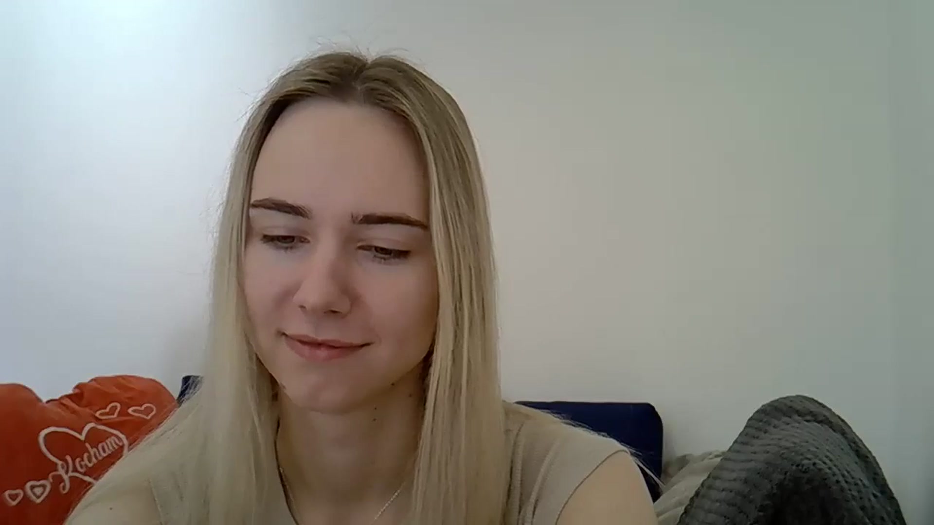 Gallery image thumbnail from Ocean__Soul's myfreecams stream on, 04/24/2025, 07:07 image 6 of 20