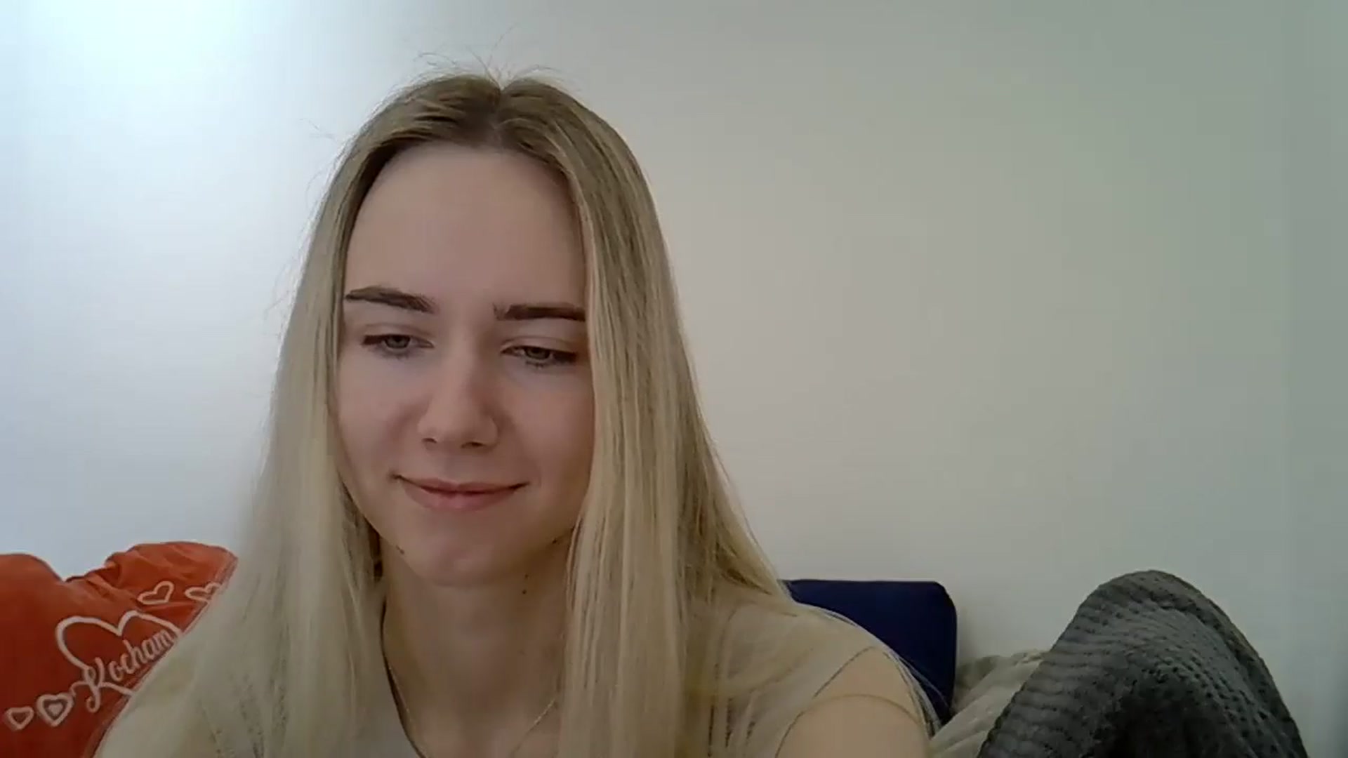 Gallery image thumbnail from Ocean__Soul's myfreecams stream on, 04/24/2025, 07:07 image 3 of 20