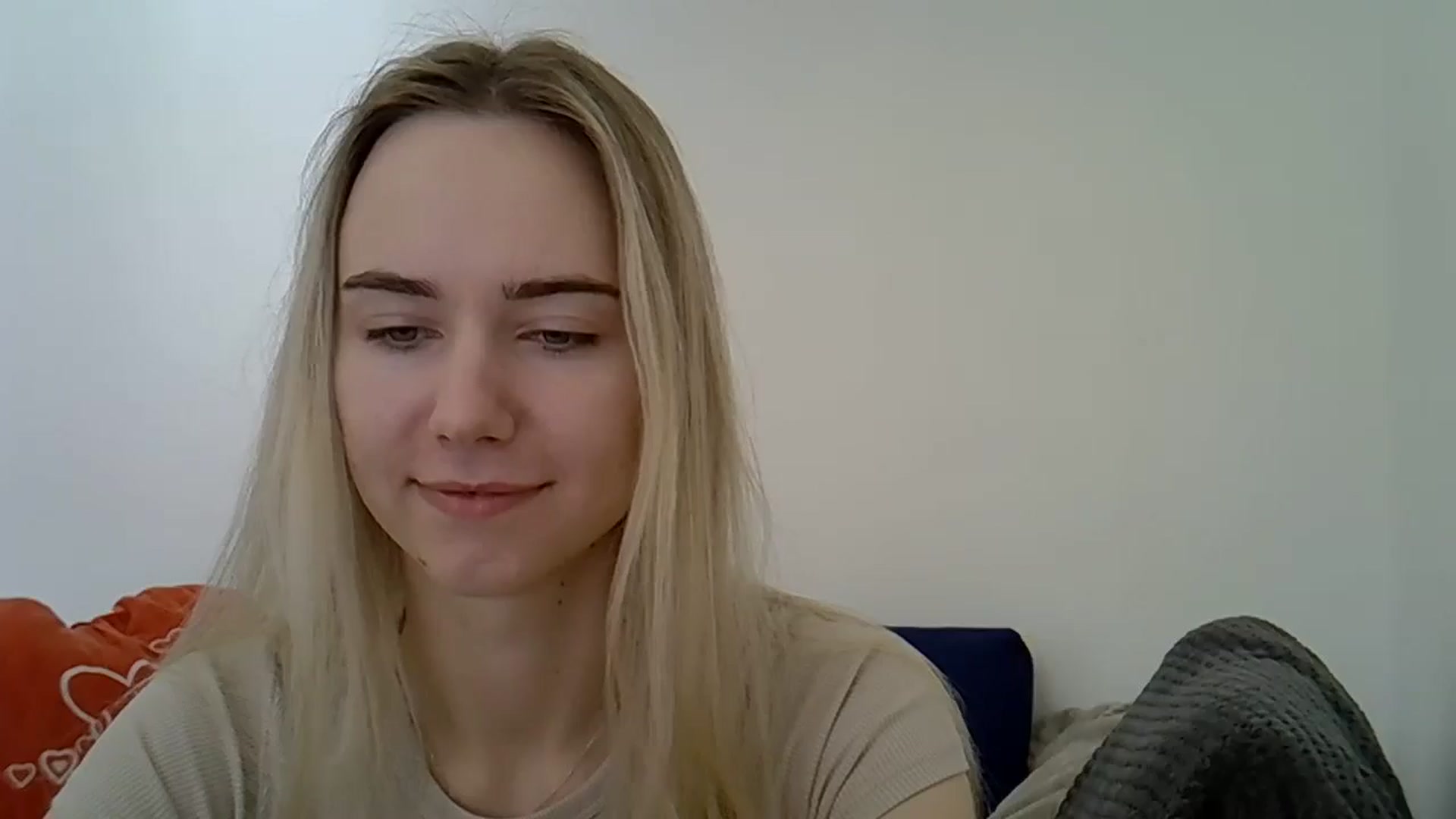 Gallery image thumbnail from Ocean__Soul's myfreecams stream on, 04/24/2025, 07:07 image 17 of 20