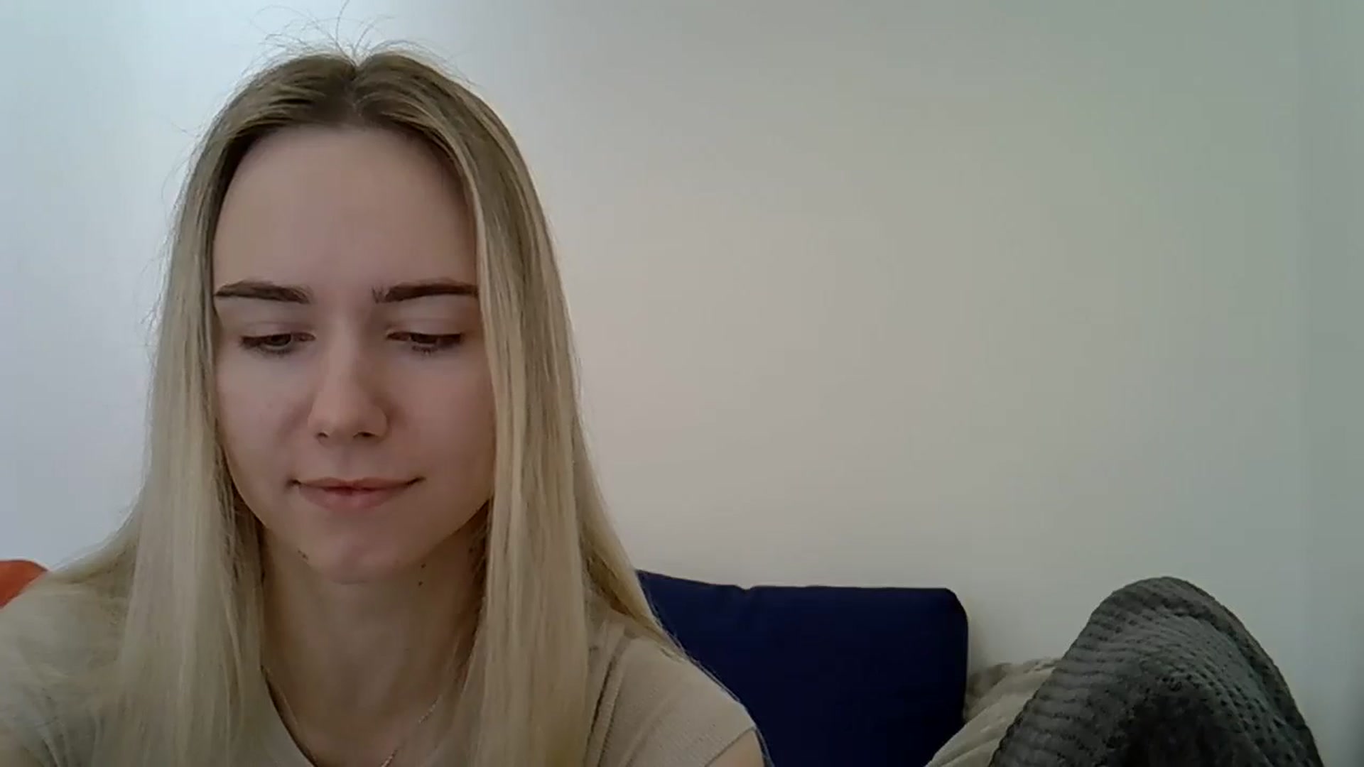 Gallery image thumbnail from Ocean__Soul's myfreecams stream on, 04/24/2025, 07:07 image 15 of 20