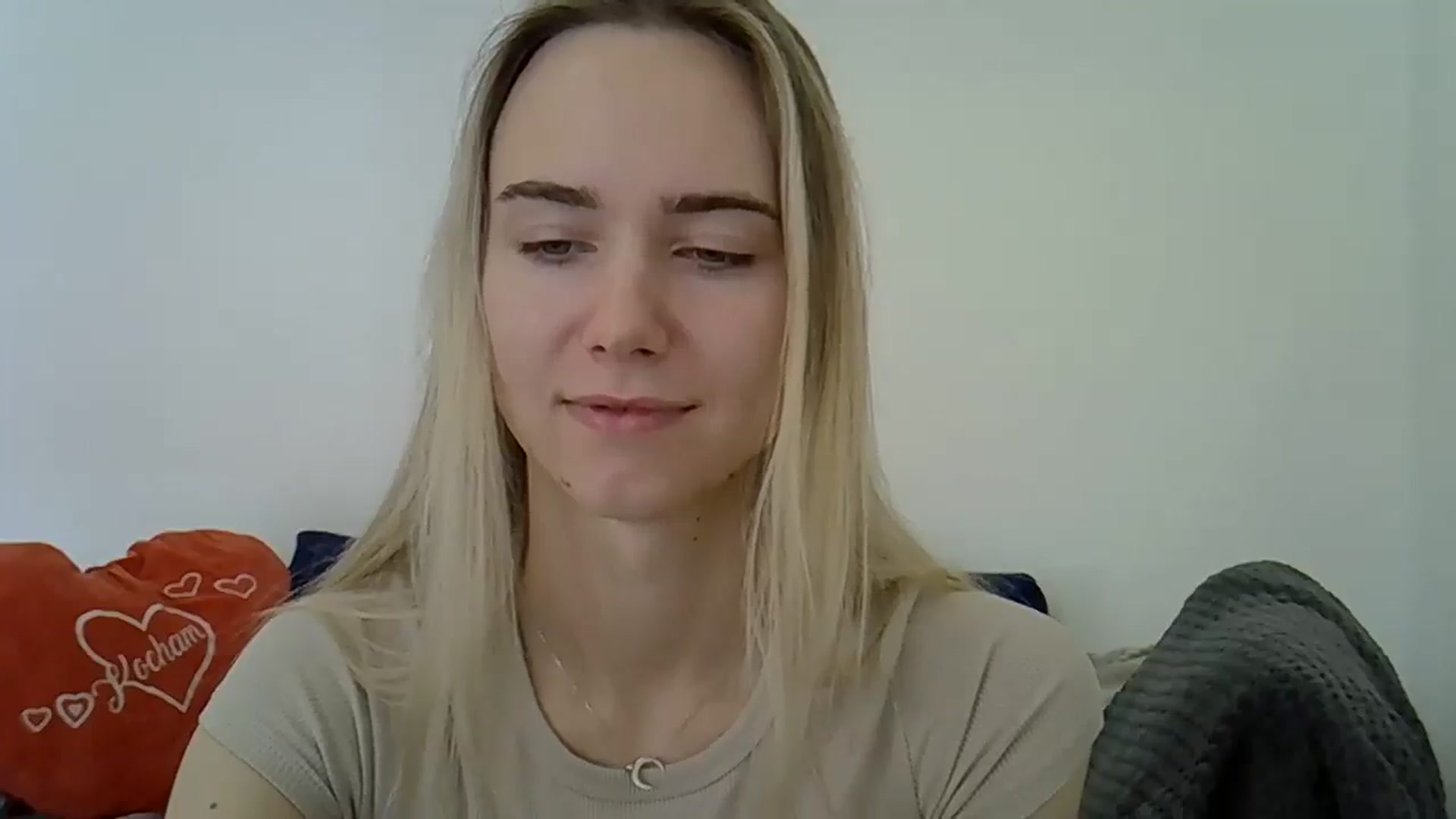 Gallery image thumbnail from Ocean__Soul's myfreecams stream on, 04/24/2025, 09:17 image 10 of 20