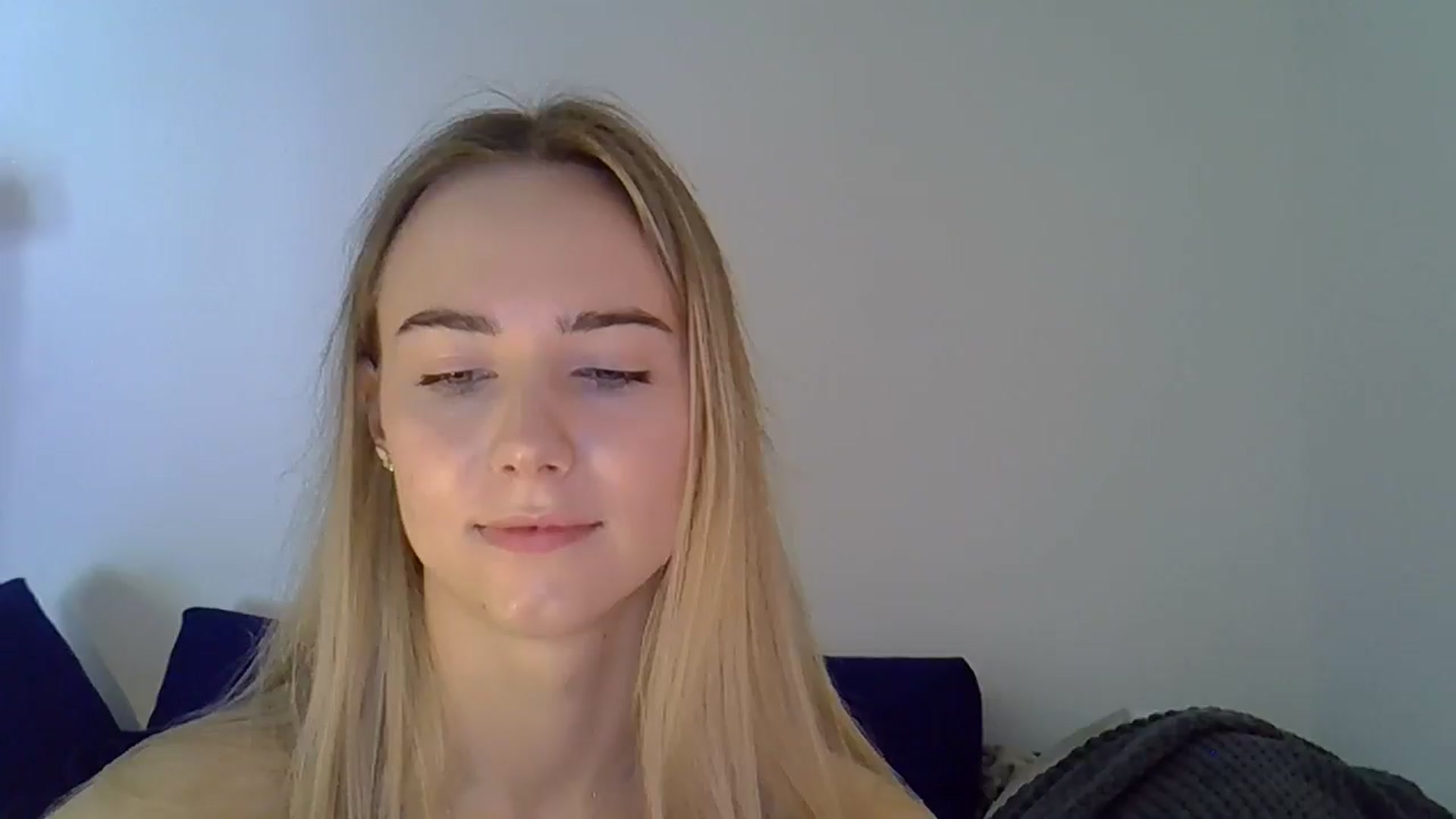 Gallery image thumbnail from Ocean__Soul's myfreecams stream on, 04/26/2025, 10:15 image 13 of 20
