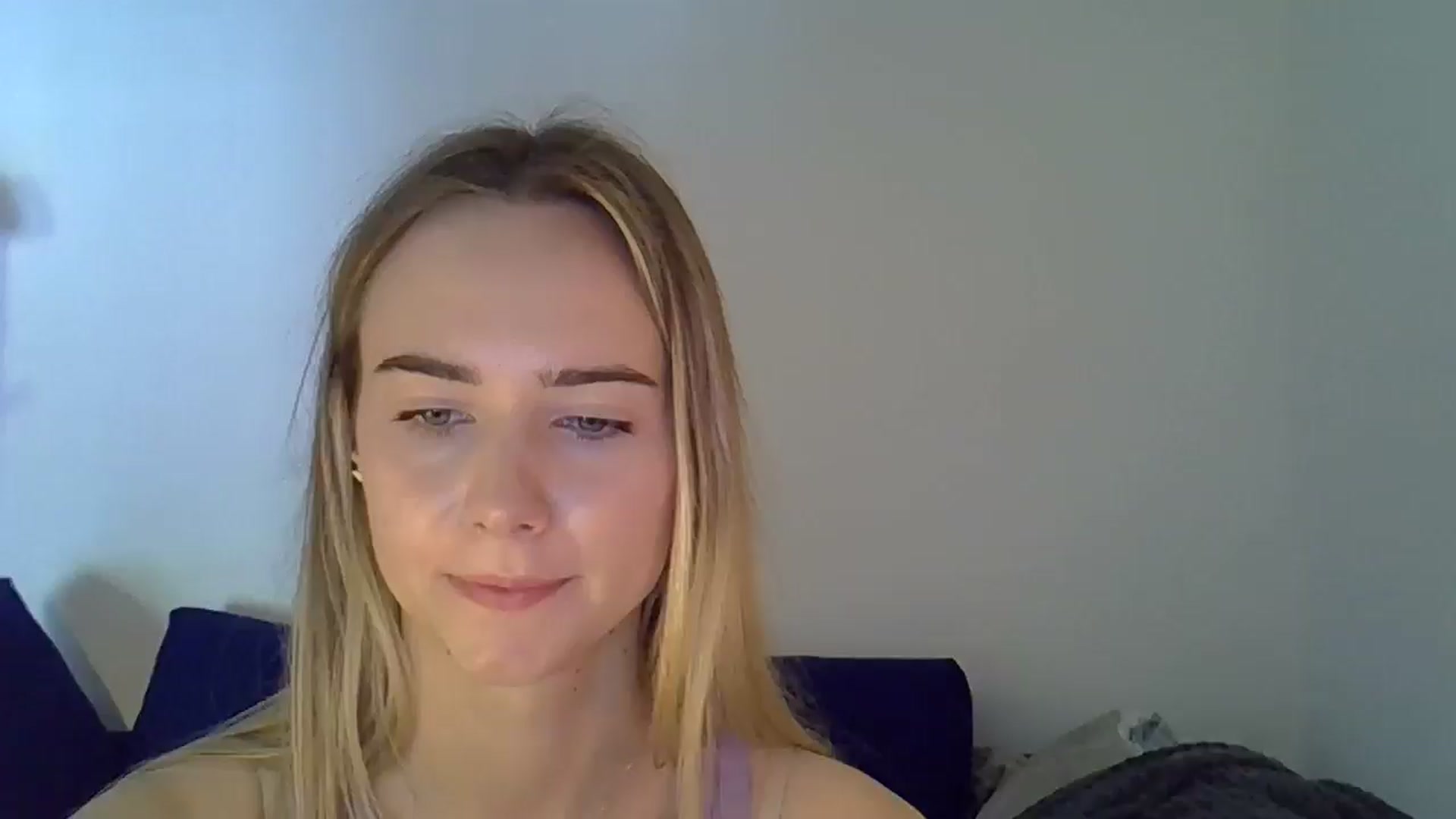 Gallery image thumbnail from Ocean__Soul's myfreecams stream on, 04/26/2025, 12:32 image 1 of 20