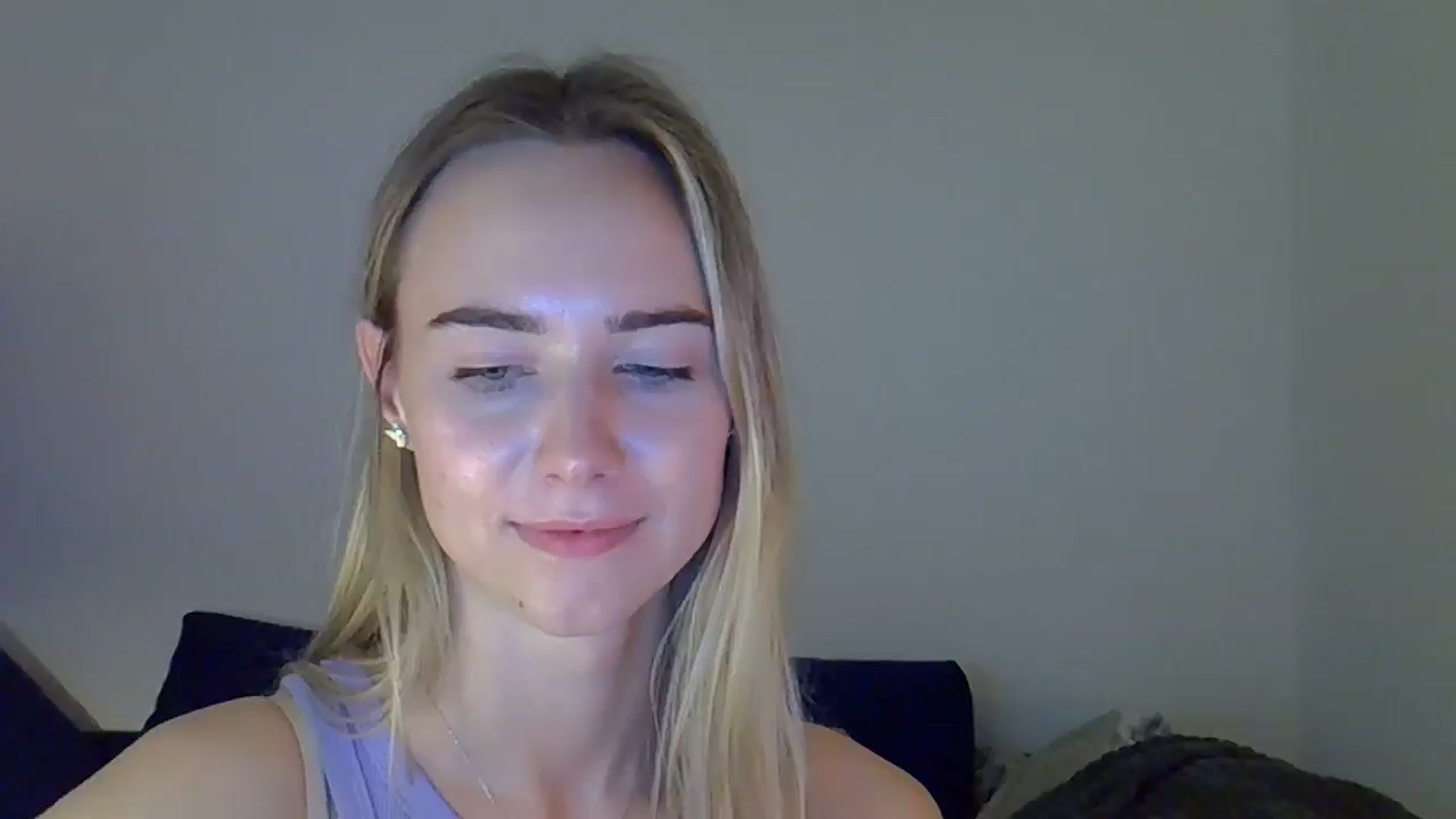 Gallery image thumbnail from Ocean__Soul's myfreecams stream on, 04/26/2025, 18:18 image 14 of 20