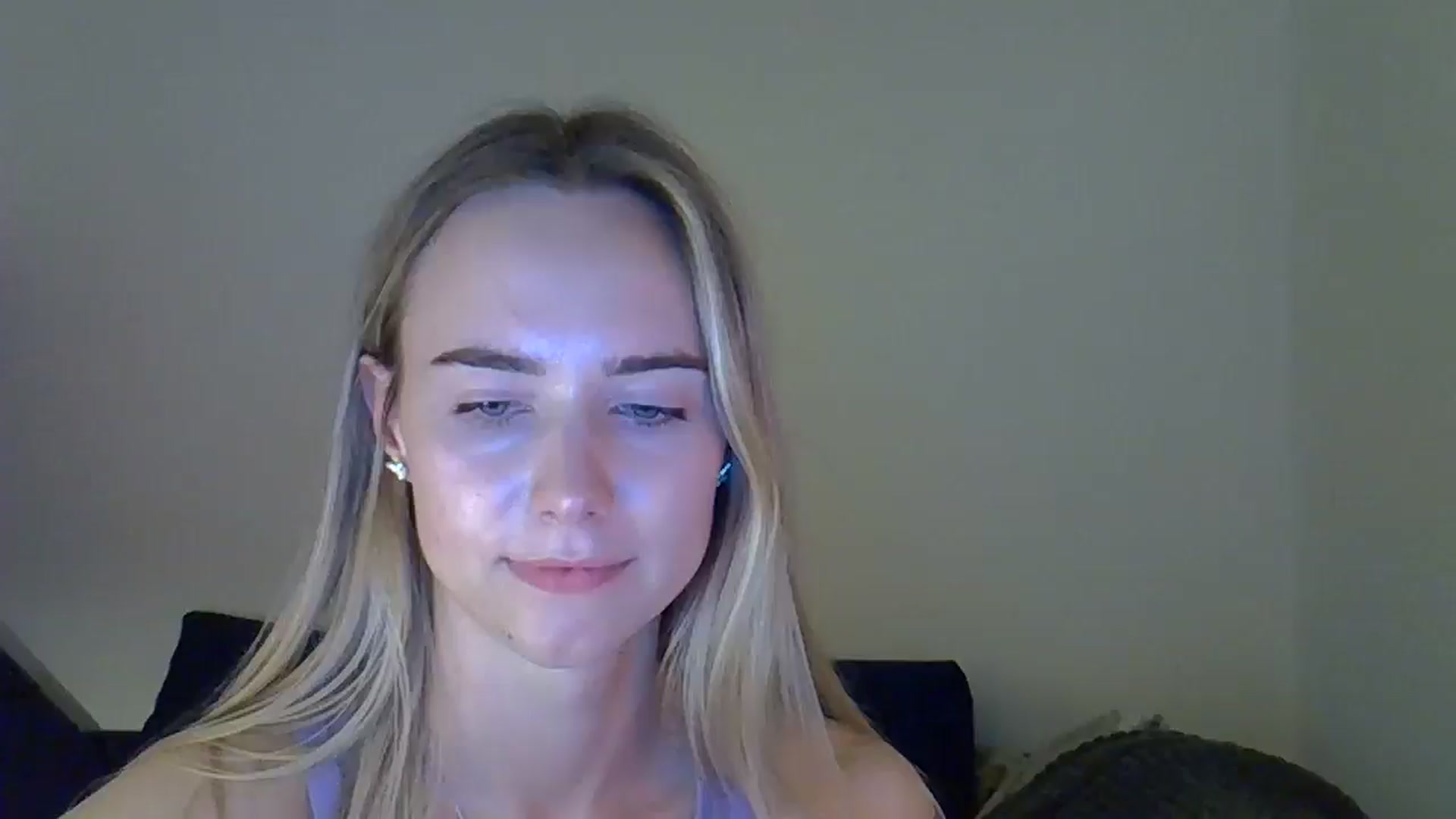 Gallery image thumbnail from Ocean__Soul's myfreecams stream on, 04/26/2025, 19:05 image 2 of 20