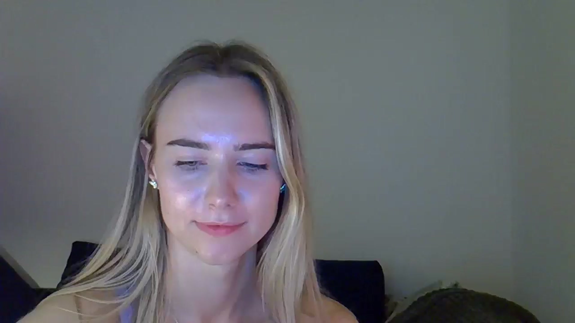 Gallery image thumbnail from Ocean__Soul's myfreecams stream on, 04/26/2025, 19:05 image 7 of 20