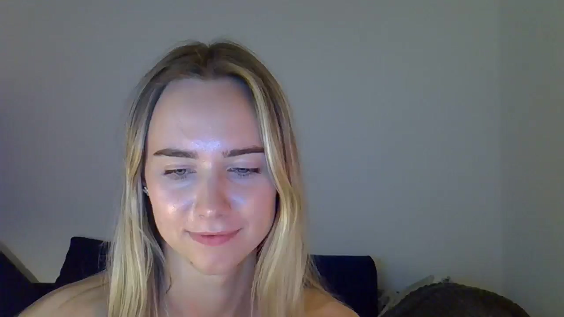 Gallery image thumbnail from Ocean__Soul's myfreecams stream on, 04/26/2025, 19:05 image 19 of 20