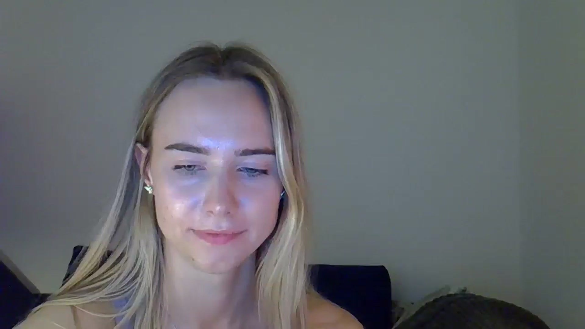 Gallery image thumbnail from Ocean__Soul's myfreecams stream on, 04/26/2025, 19:05 image 9 of 20