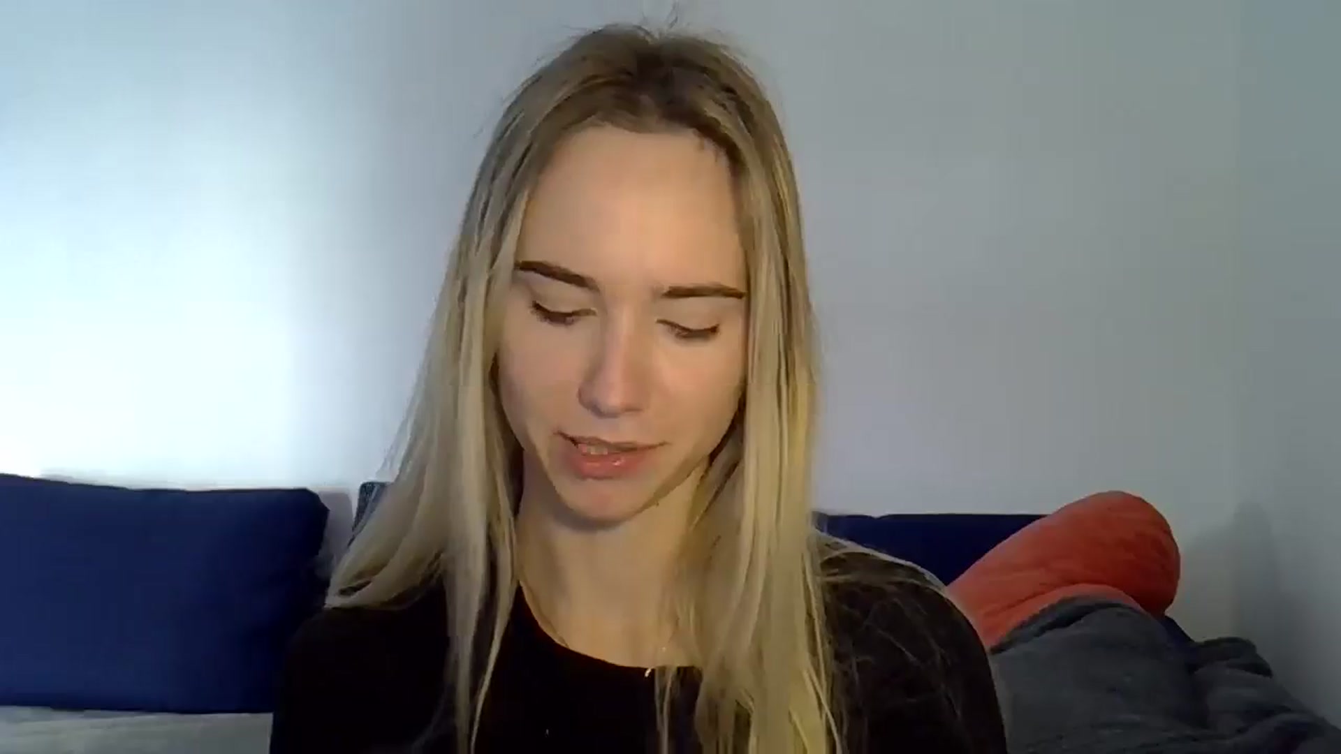 Gallery image thumbnail from Ocean__Soul's myfreecams stream on, 04/28/2025, 14:40 image 6 of 20