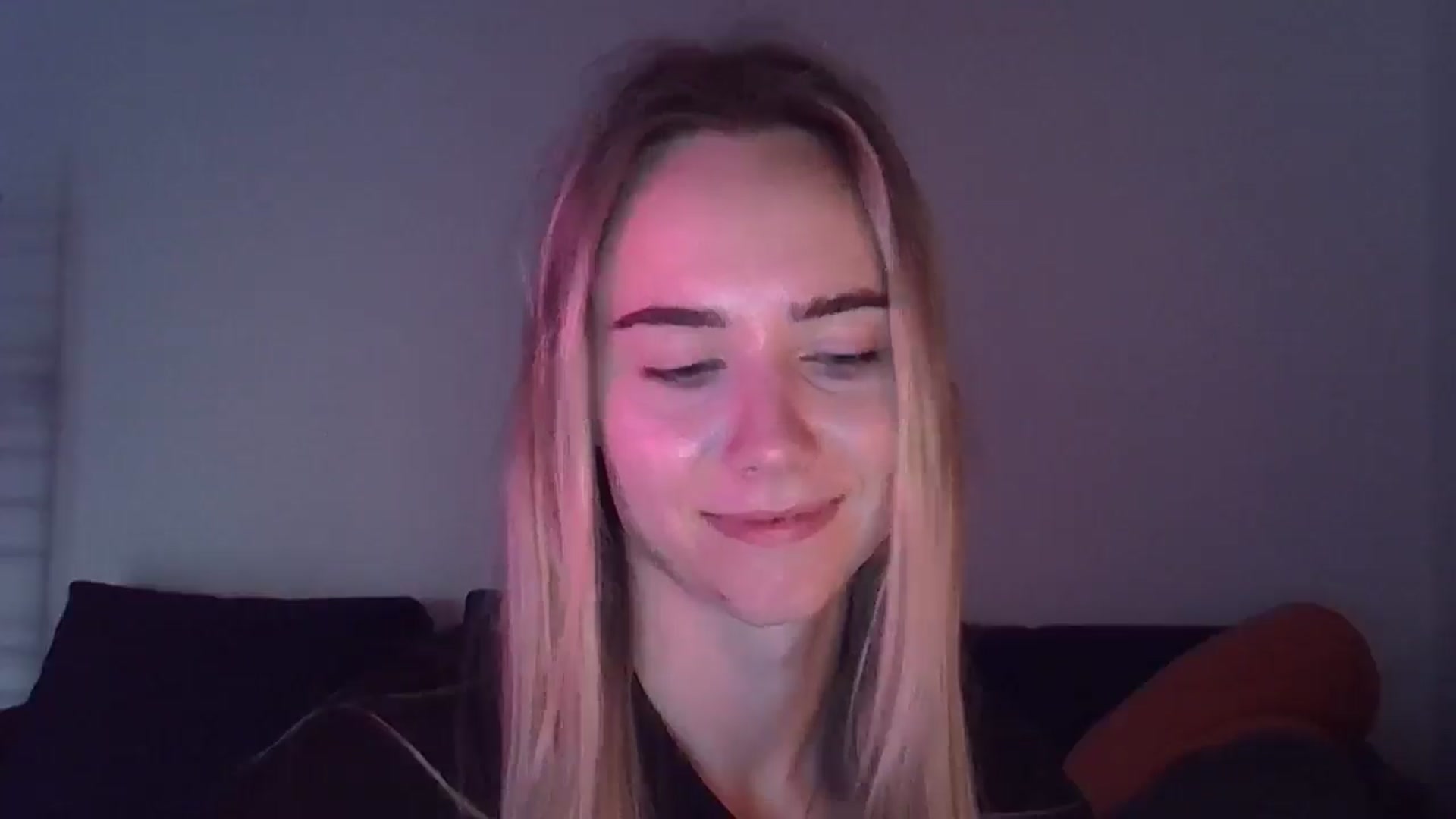 Gallery image thumbnail from Ocean__Soul's myfreecams stream on, 04/28/2025, 18:11 image 15 of 20