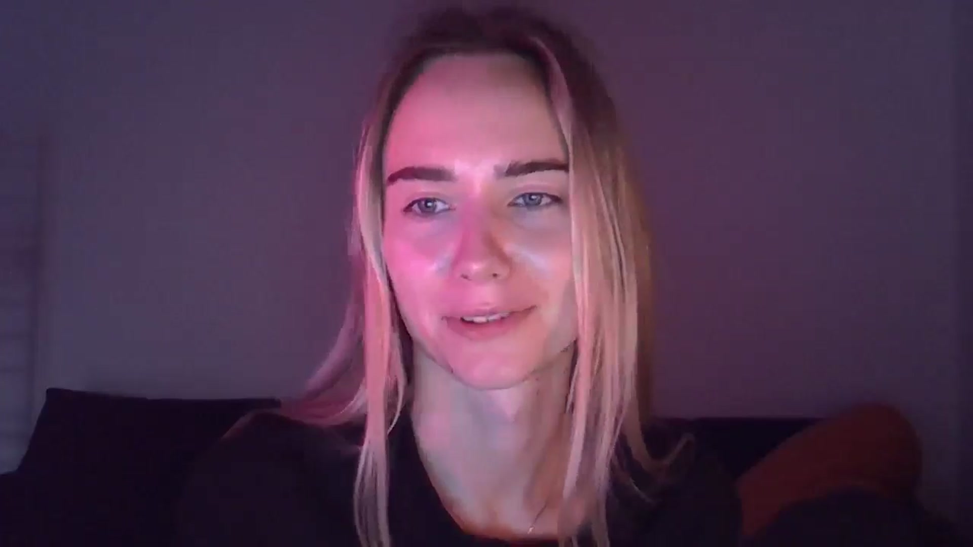 Gallery image thumbnail from Ocean__Soul's myfreecams stream on, 04/28/2025, 18:11 image 18 of 20