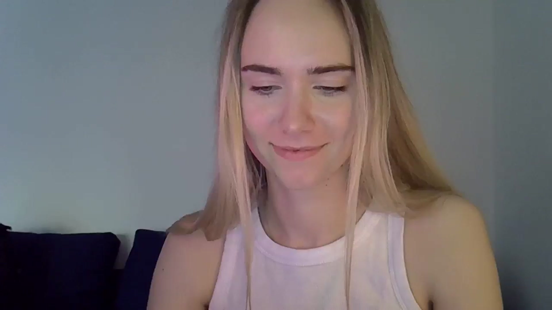 Gallery image thumbnail from Ocean__Soul's myfreecams stream on, 04/29/2025, 17:35 image 3 of 20
