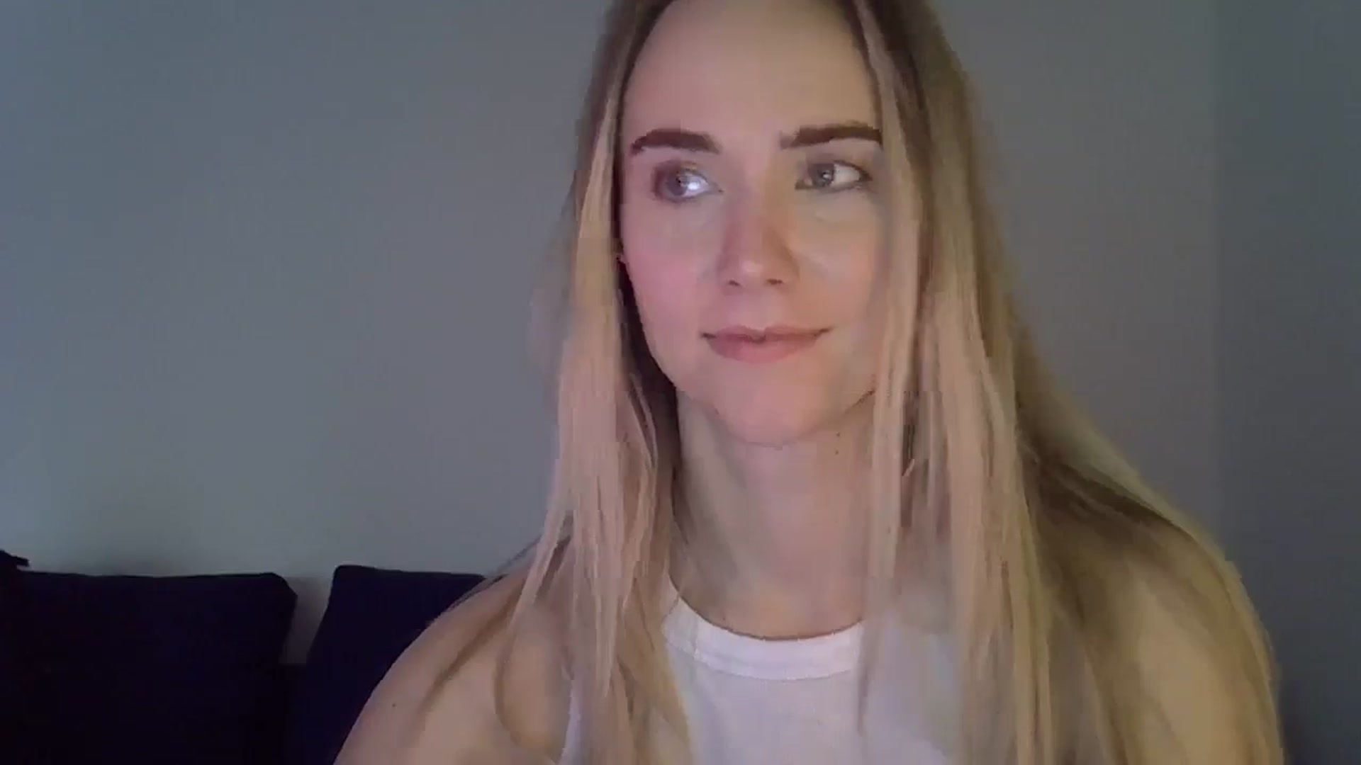 Gallery image thumbnail from Ocean__Soul's myfreecams stream on, 04/29/2025, 17:35 image 18 of 20