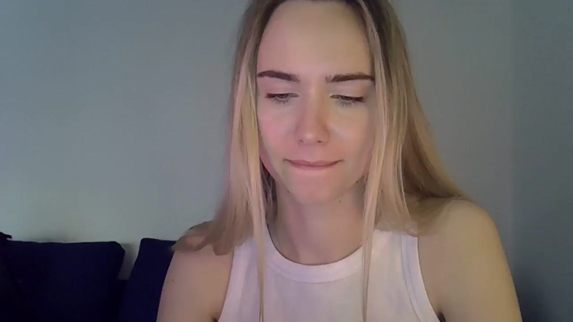 Gallery image thumbnail from Ocean__Soul's myfreecams stream on, 04/29/2025, 17:35 image 6 of 20