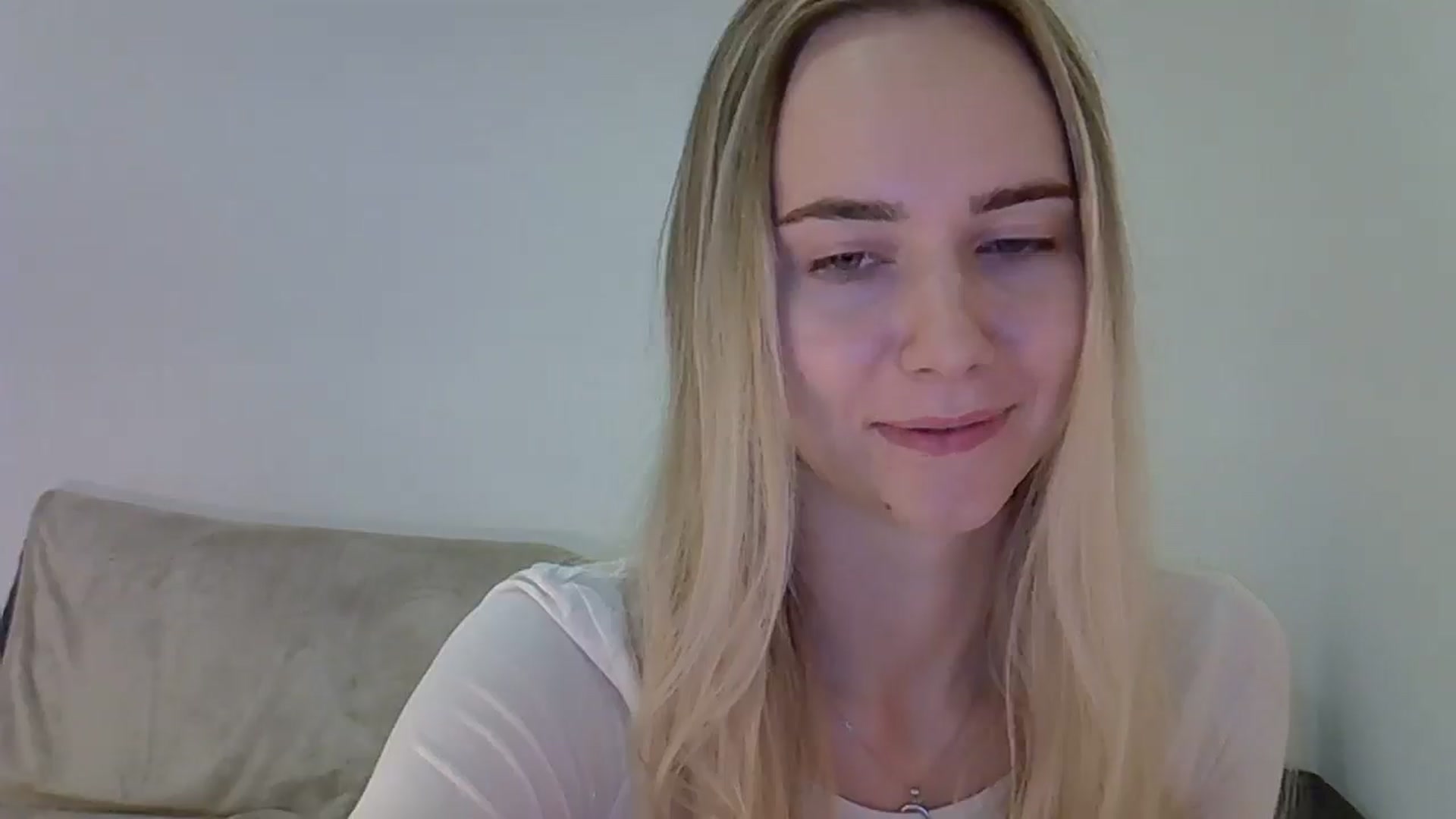 Gallery image thumbnail from Ocean__Soul's myfreecams stream on, 05/02/2025, 16:38 image 17 of 20