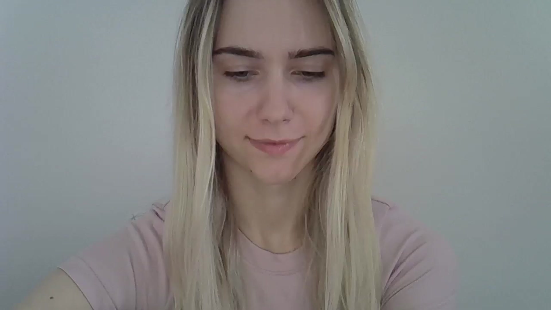 Gallery image thumbnail from Ocean__Soul's myfreecams stream on, 05/04/2025, 15:16 image 14 of 20