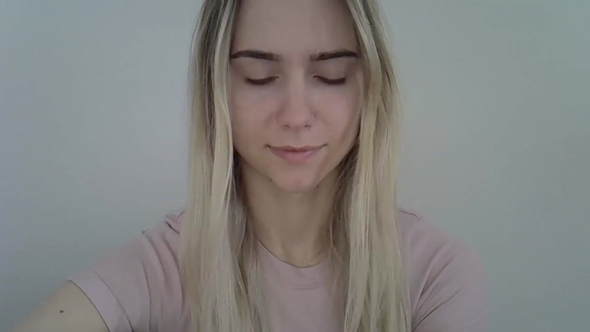Gallery image thumbnail from Ocean__Soul's myfreecams stream on, 05/04/2025, 15:16 image 13 of 20