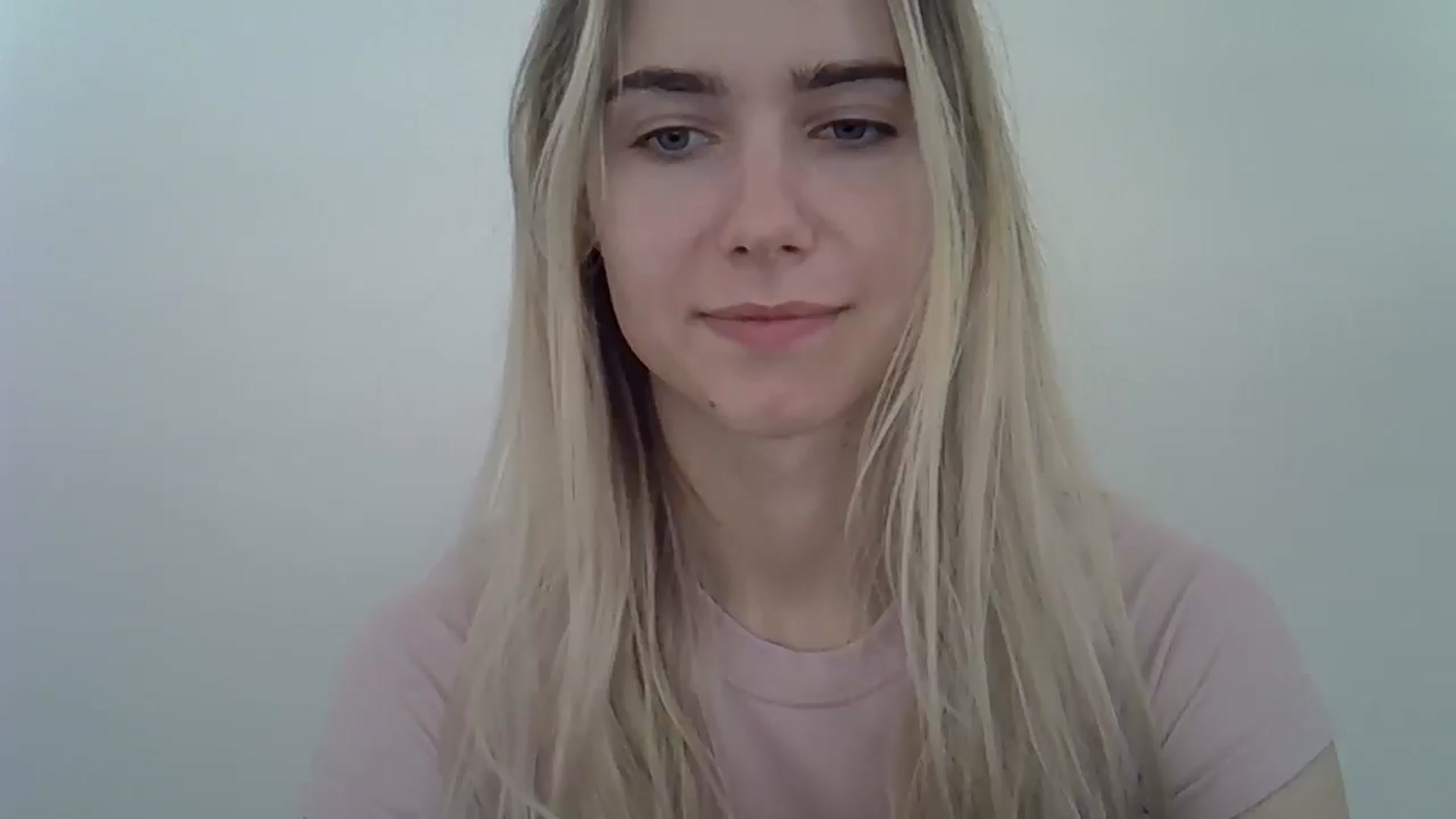 Gallery image thumbnail from Ocean__Soul's myfreecams stream on, 05/04/2025, 16:23 image 19 of 20